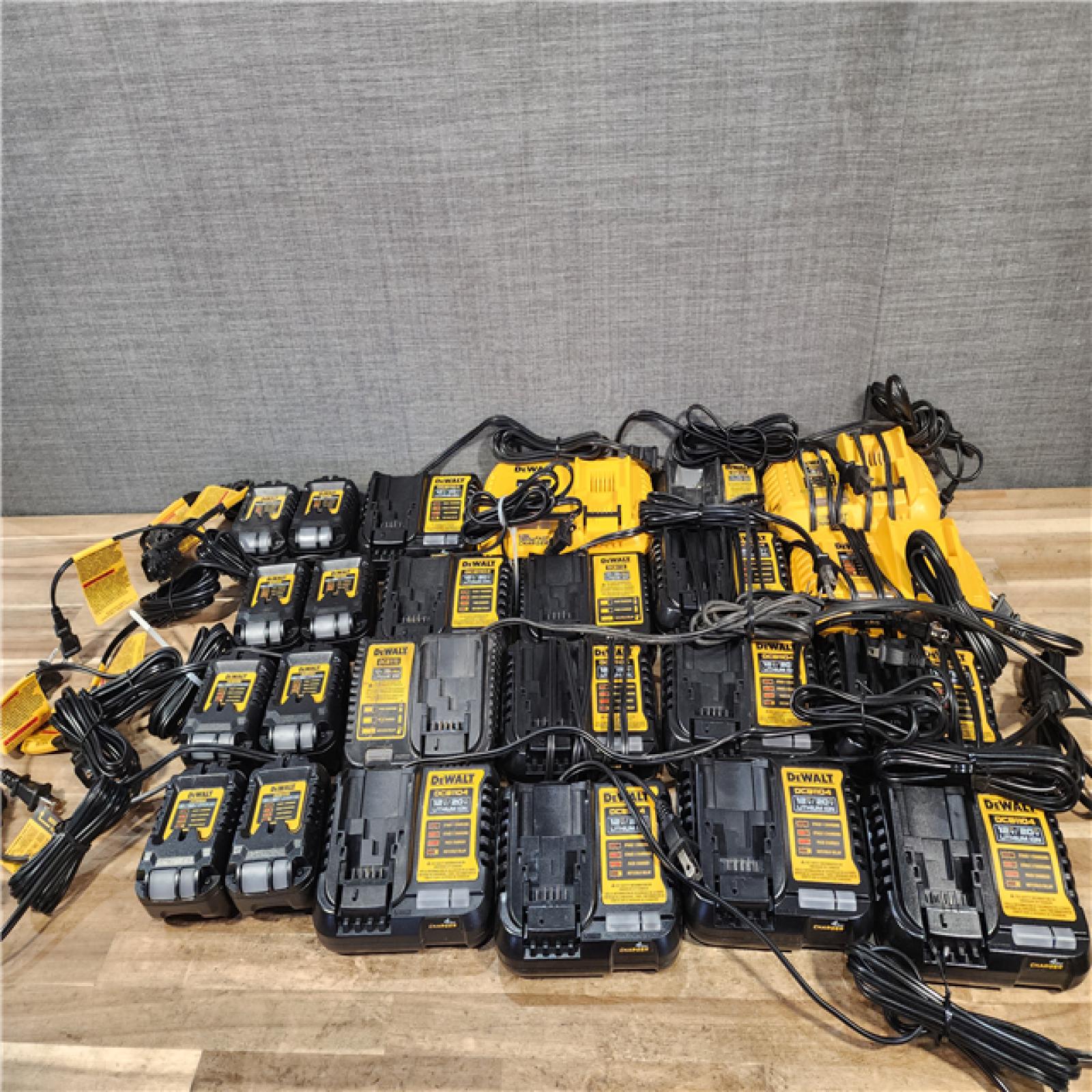 HOUSTON LOCATION - AS-IS DEWALT BATTERY CHARGER PACK QTY - 24