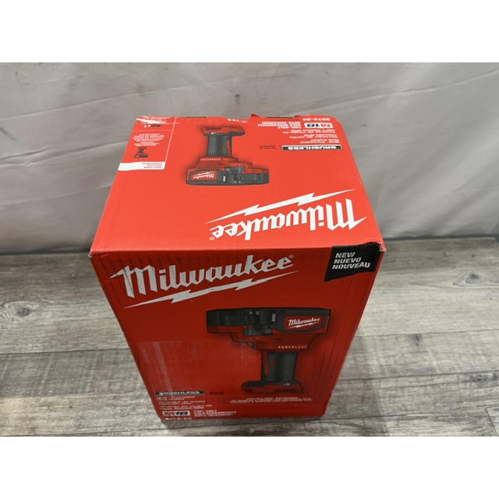 NEW - Milwaukee 18V Lithium-Ion Cordless Brushless Threaded Rod Cutter (Tool-Only)