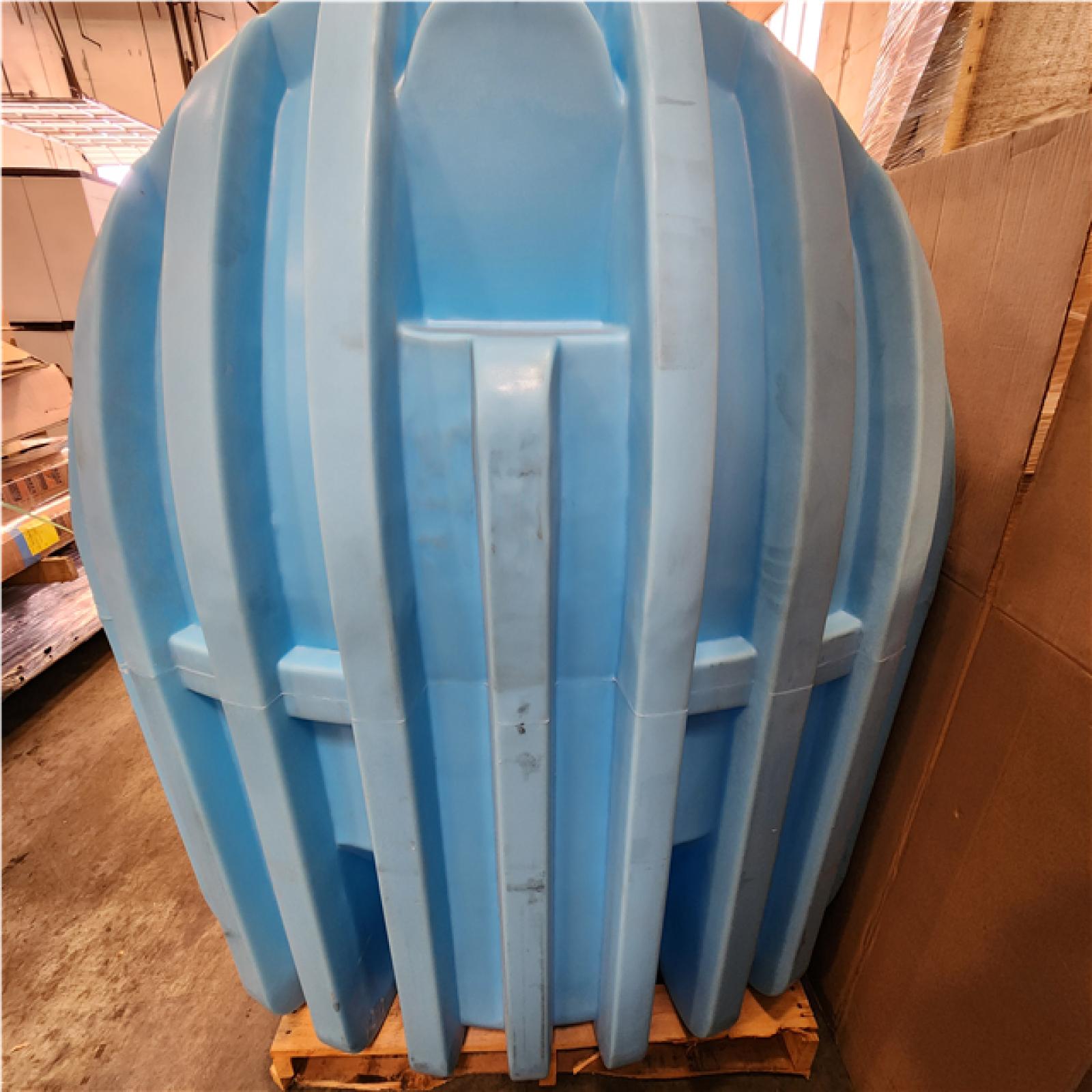 Phoenix LIKE NEW VPC 1000 Gal. Blue Multi-Use, Single Compartment Tank