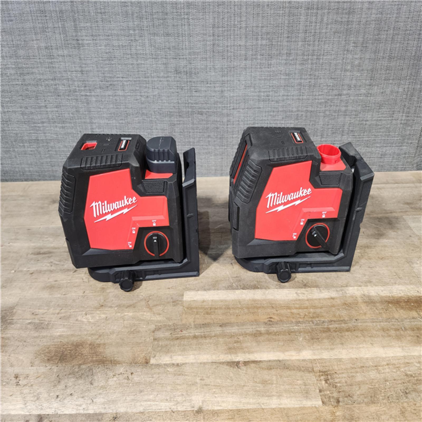 HOUSTON LOCATION - AS-IS MILWAUKEE 2 TOOL COMBO