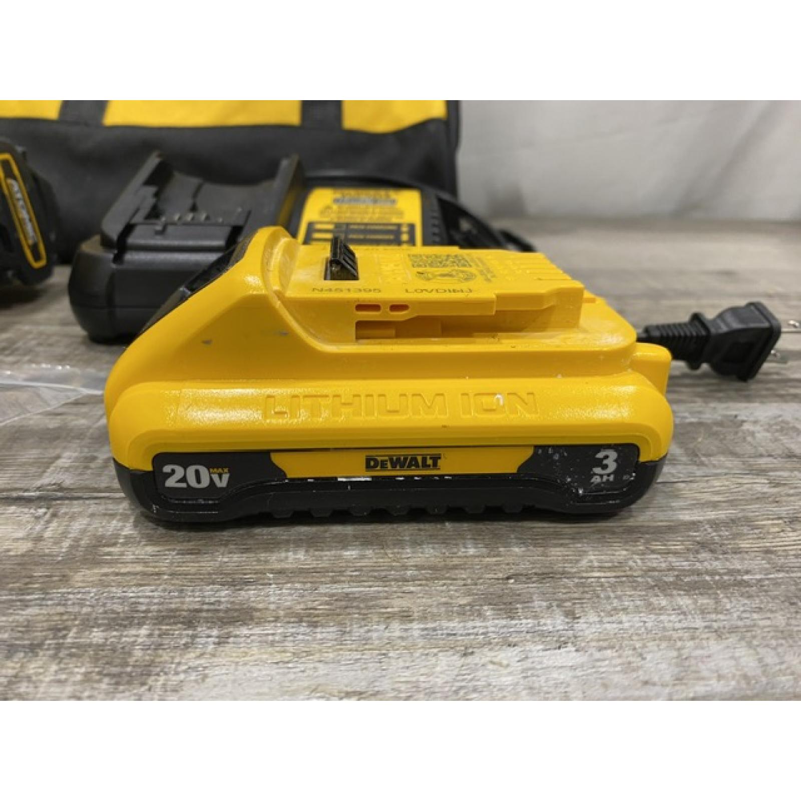 AS-IS DEWALT ATOMIC 20V Cordless 1/2 in. Compact Hammer Drill Kit