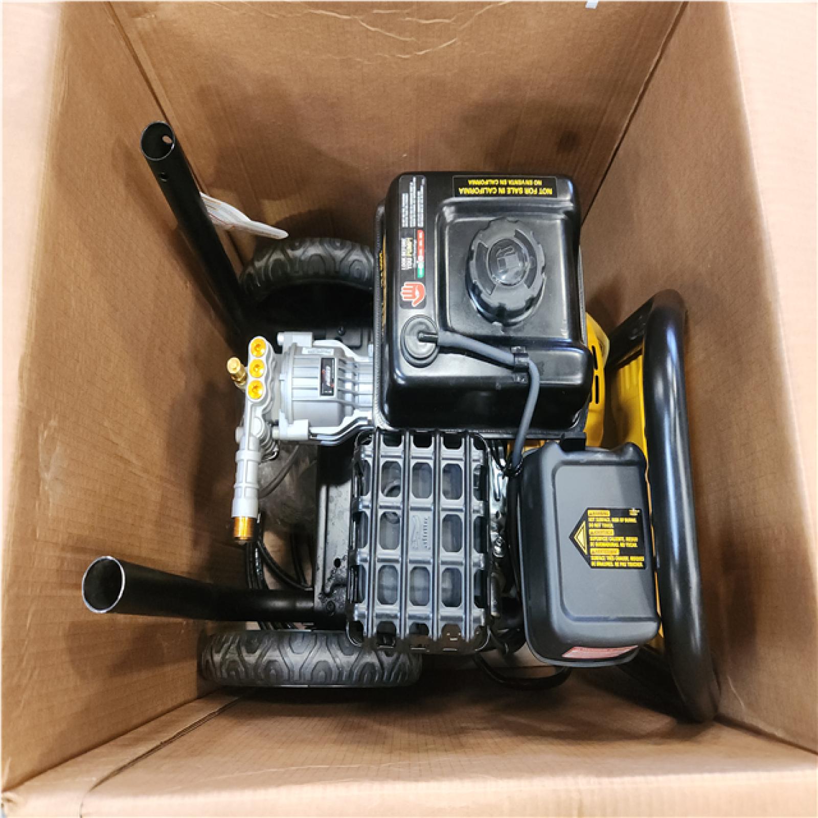 Phoenix NEW DEWALT 3400 PSI 2.5 GPM Gas Cold Water Pressure Washer with DeWalt 210 Engine