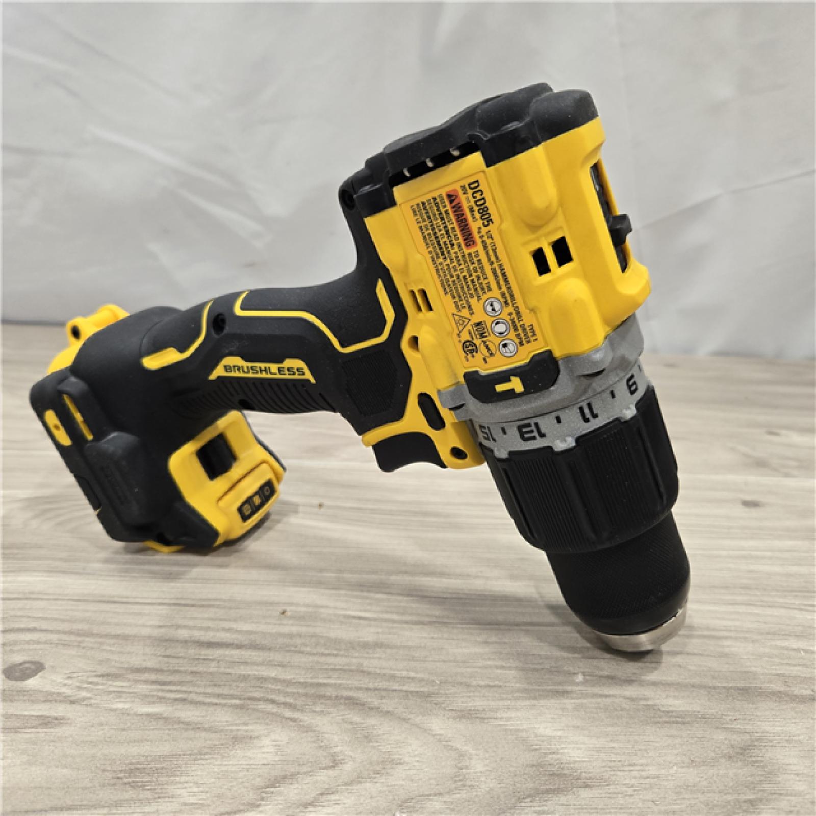 AS-IS DEWALT 20V MAX XR Hammer Drill/ Impact Driver Kit