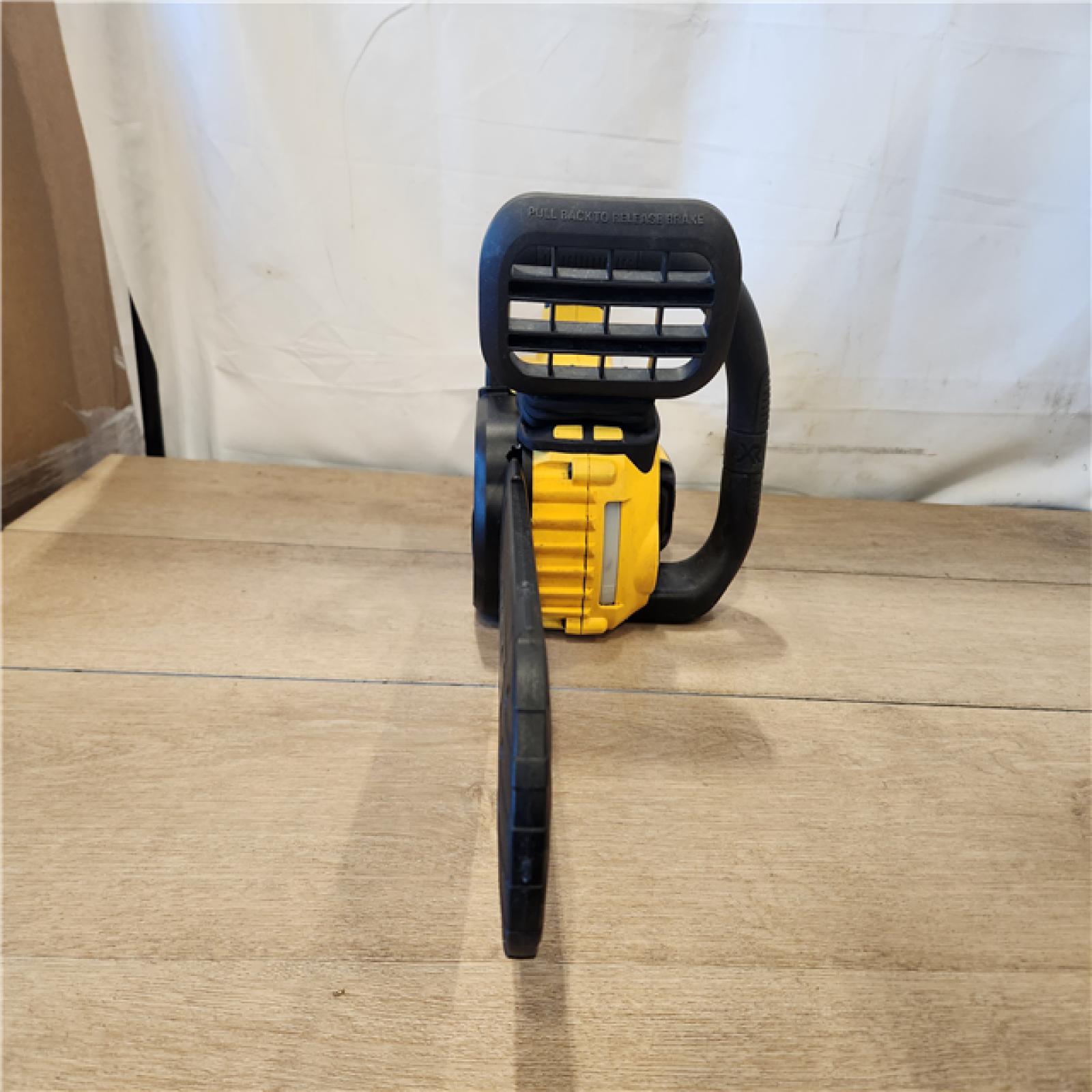 AS-IS- DEWALT 20V MAX Compact 12 Brushless Cordless Chainsaw Kit