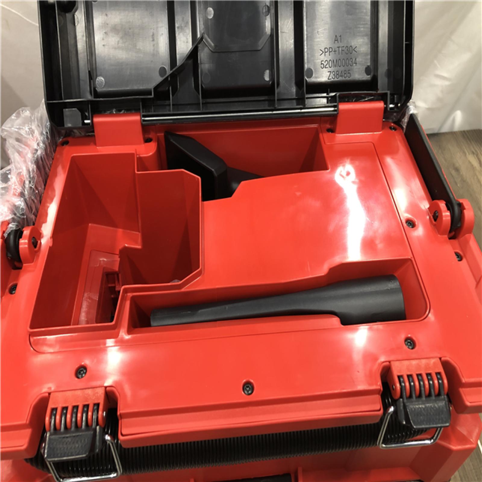 AS-IS Milwaukee FUEL PACKOUT 18-Volt Lithium-Ion Cordless 2.5 Gal. Wet/Dry Vacuum (Vacuum-Only)