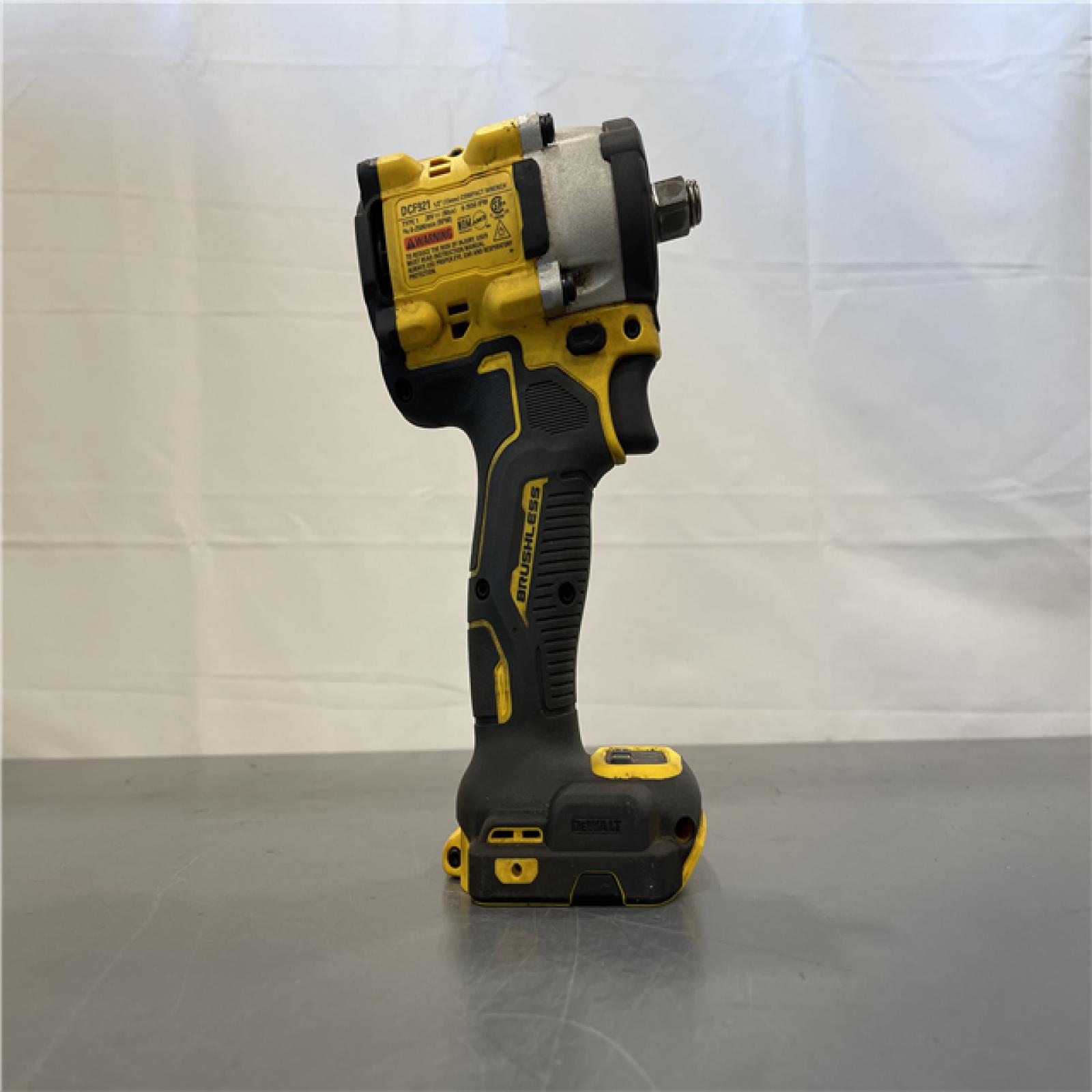 AS-IS - DEWALT ATOMIC 20V MAX Cordless Brushless 1/2 in. Variable Speed Impact Wrench (Tool Only)