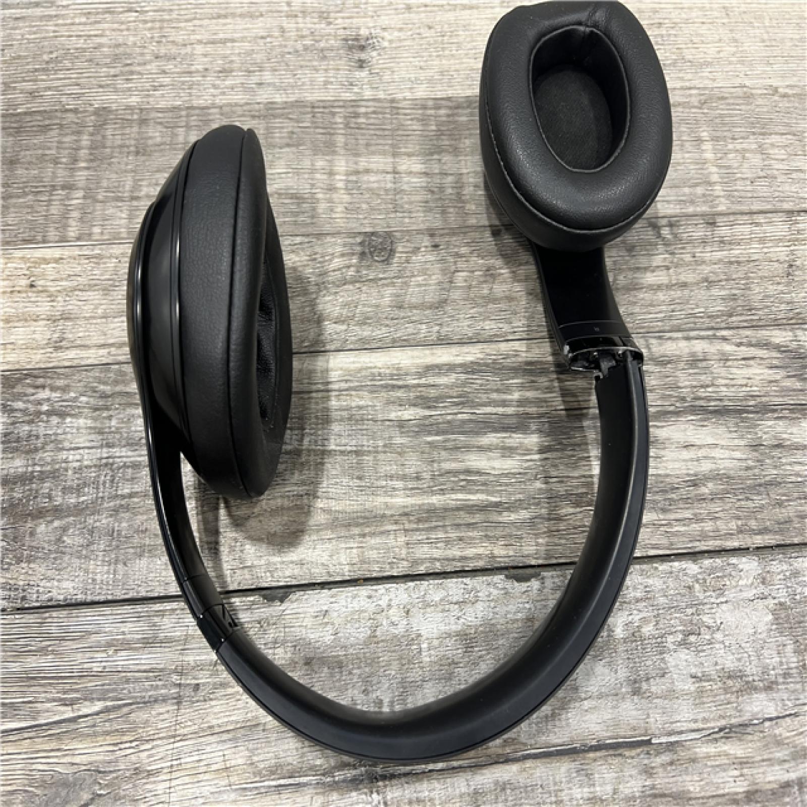 AS-IS Beats Solo3 Wireless On-Ear Headphones -Black