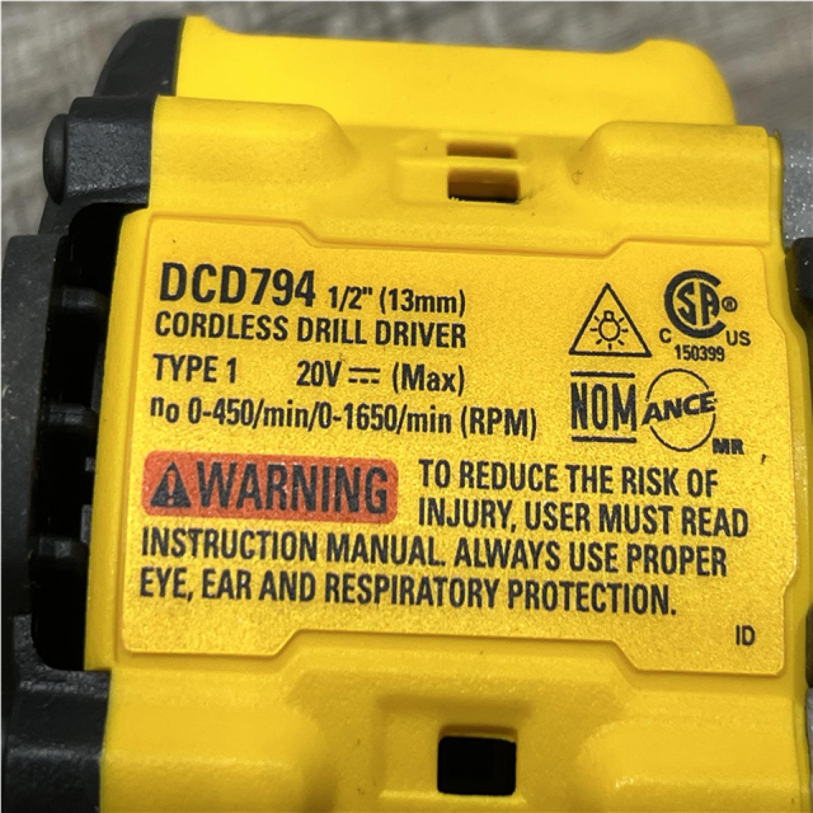 AS-IS DEWALT Atomic 20V Lithium-Ion Cordless Compact 1/2 in. Drill/Driver Kit