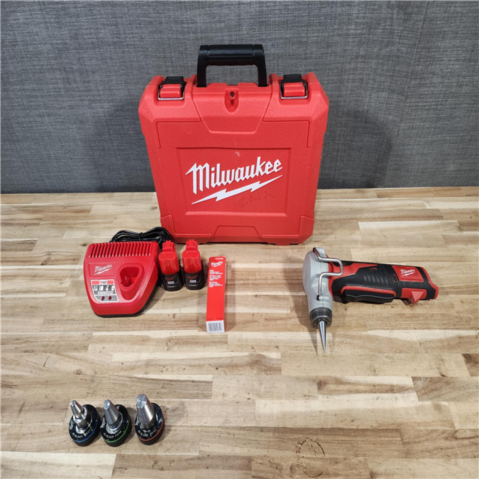 HOUSTON LOCATION - AS-IS (APPEARS LIKE NEW) M12 12-Volt Lithium-Ion Cordless PEX Expansion Tool Kit with (2) 1.5 Ah Batteries  (3) Expansion Heads and Hard Case