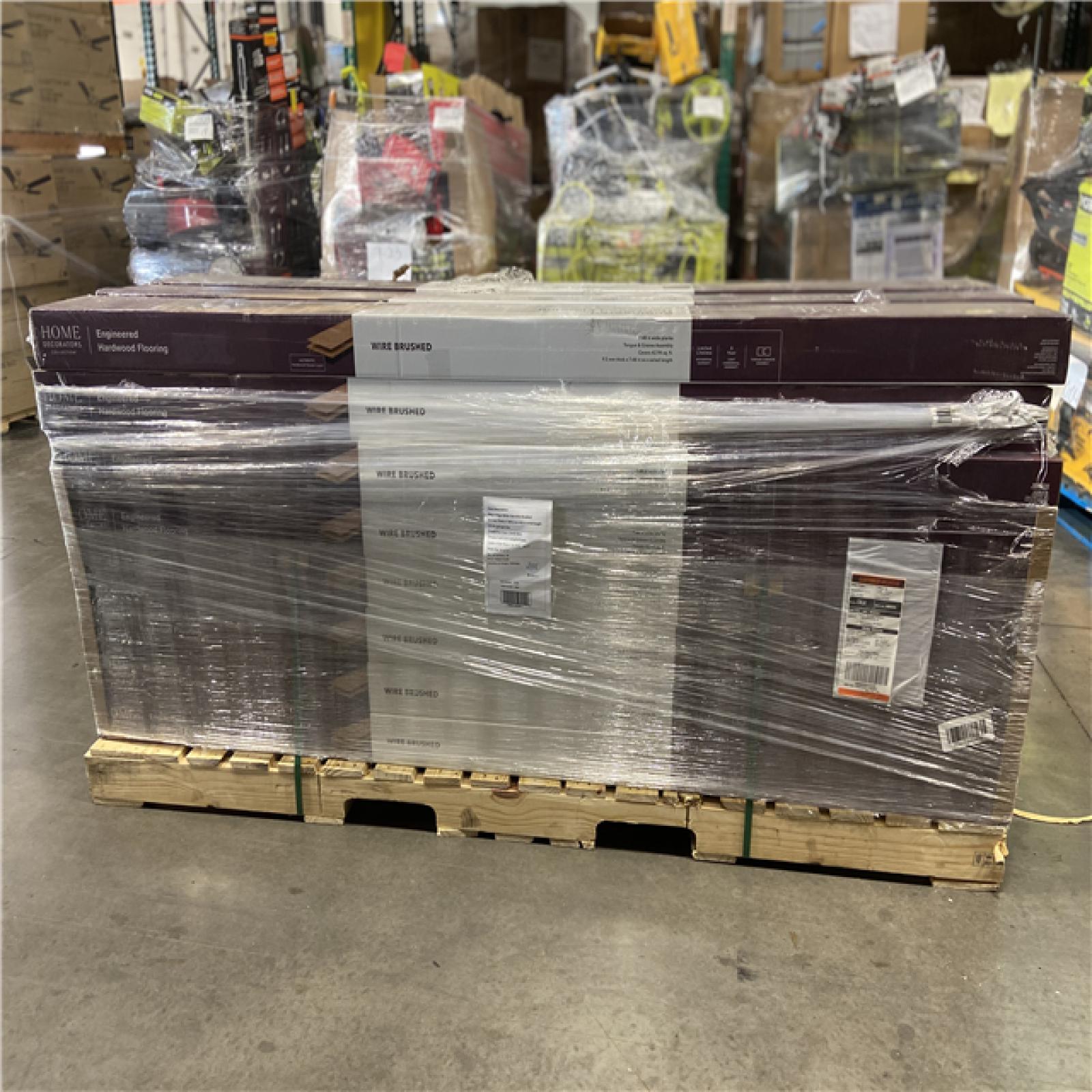 DALLAS LOCATION - Home Decorators Collection Regal Ridge White Oak 3/8 in. T X 7.5 in. W Tongue and Groove Engineered Hardwood Flooring (42.948 sq.ft./case) - 38 CASES