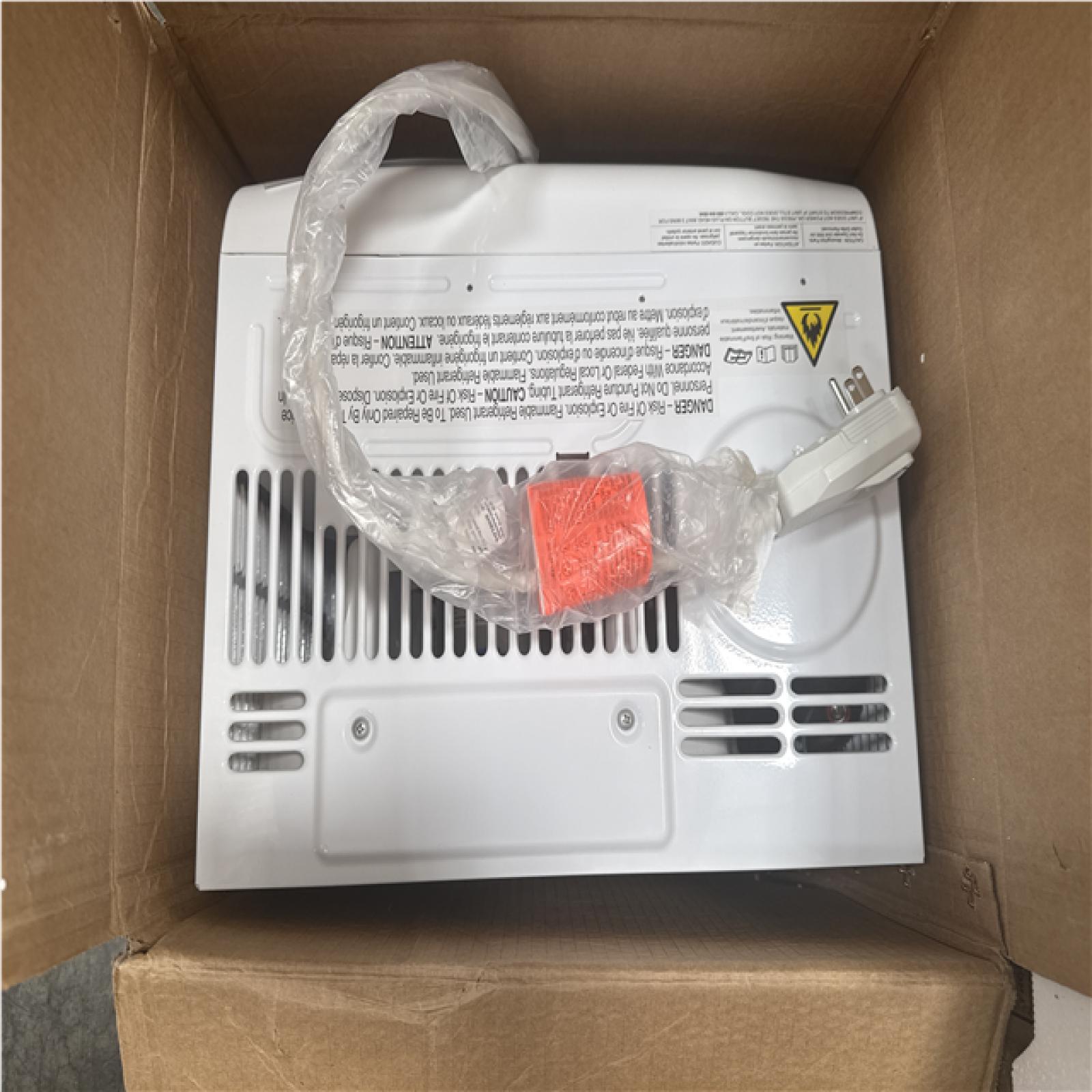 CALIFORNIA AS IS FRIGIDAIRE RROM AIR CONDITIONER 5000 BTU 6 UNITS