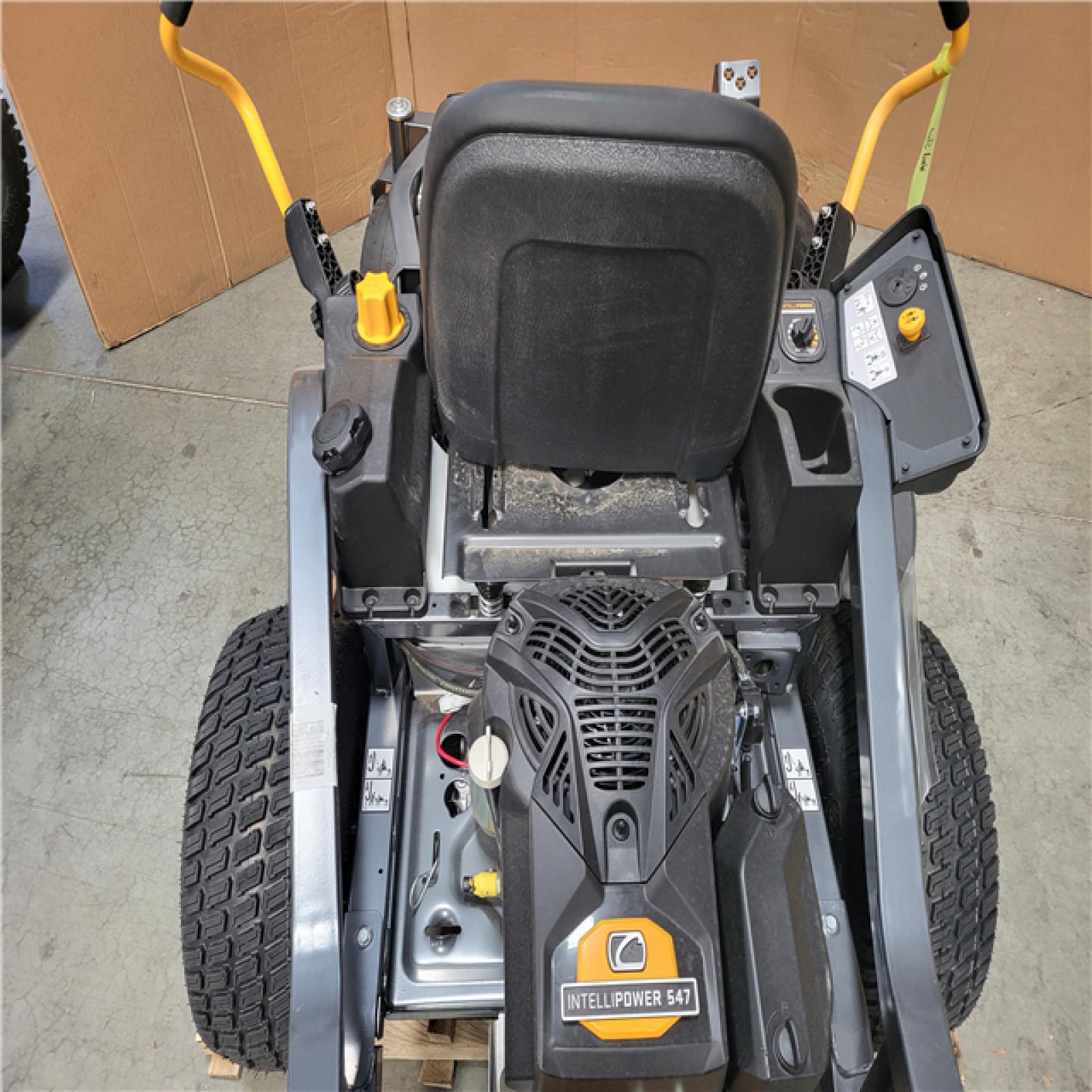 CALIFORNIA AS-IS APPREARS NEW CLUB CADET ULTIMA ZT1 42IN. ZERO TURN MOWER