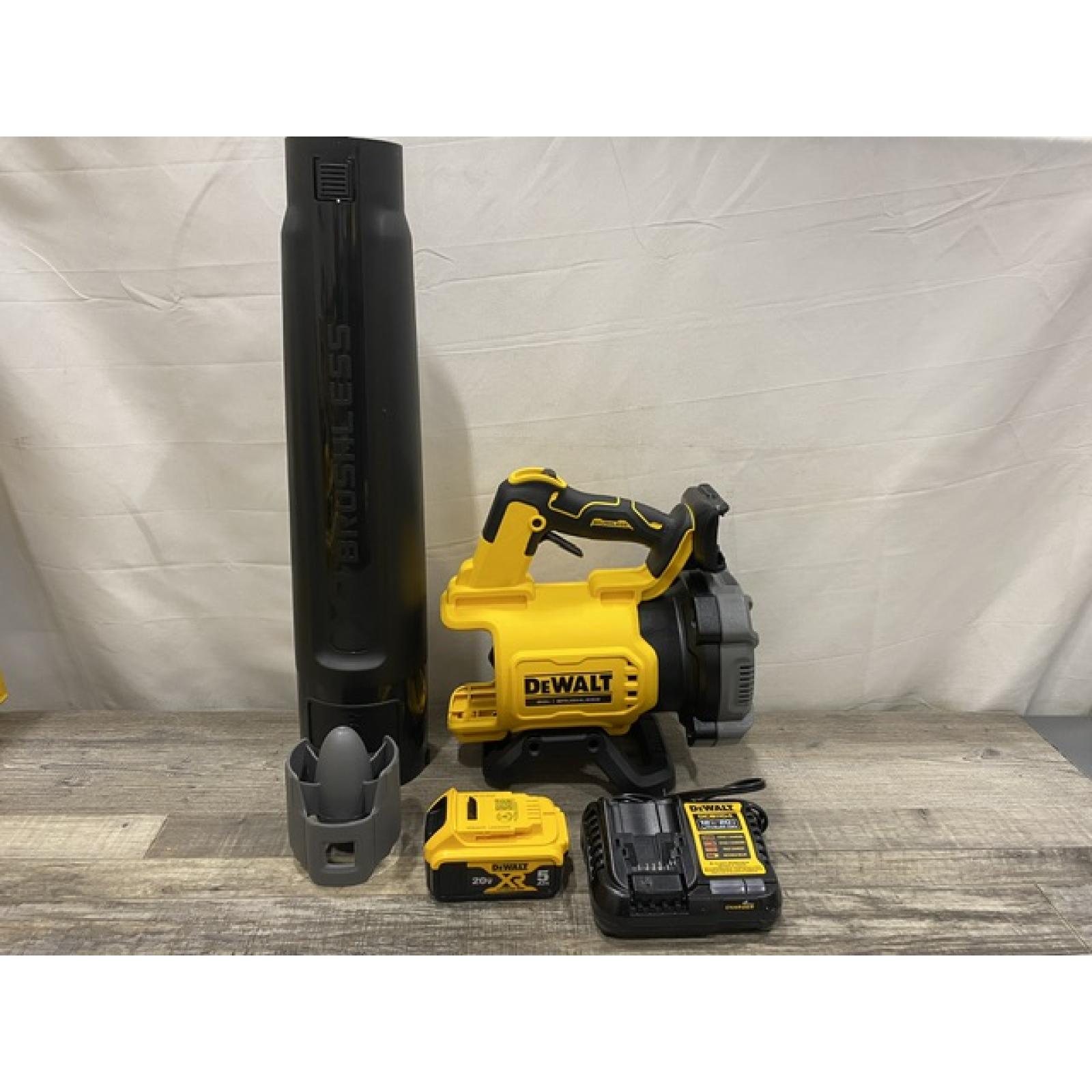 AS-IS DEWALT 20V MAX* XR Brushless Cordless Handheld Blower Kit