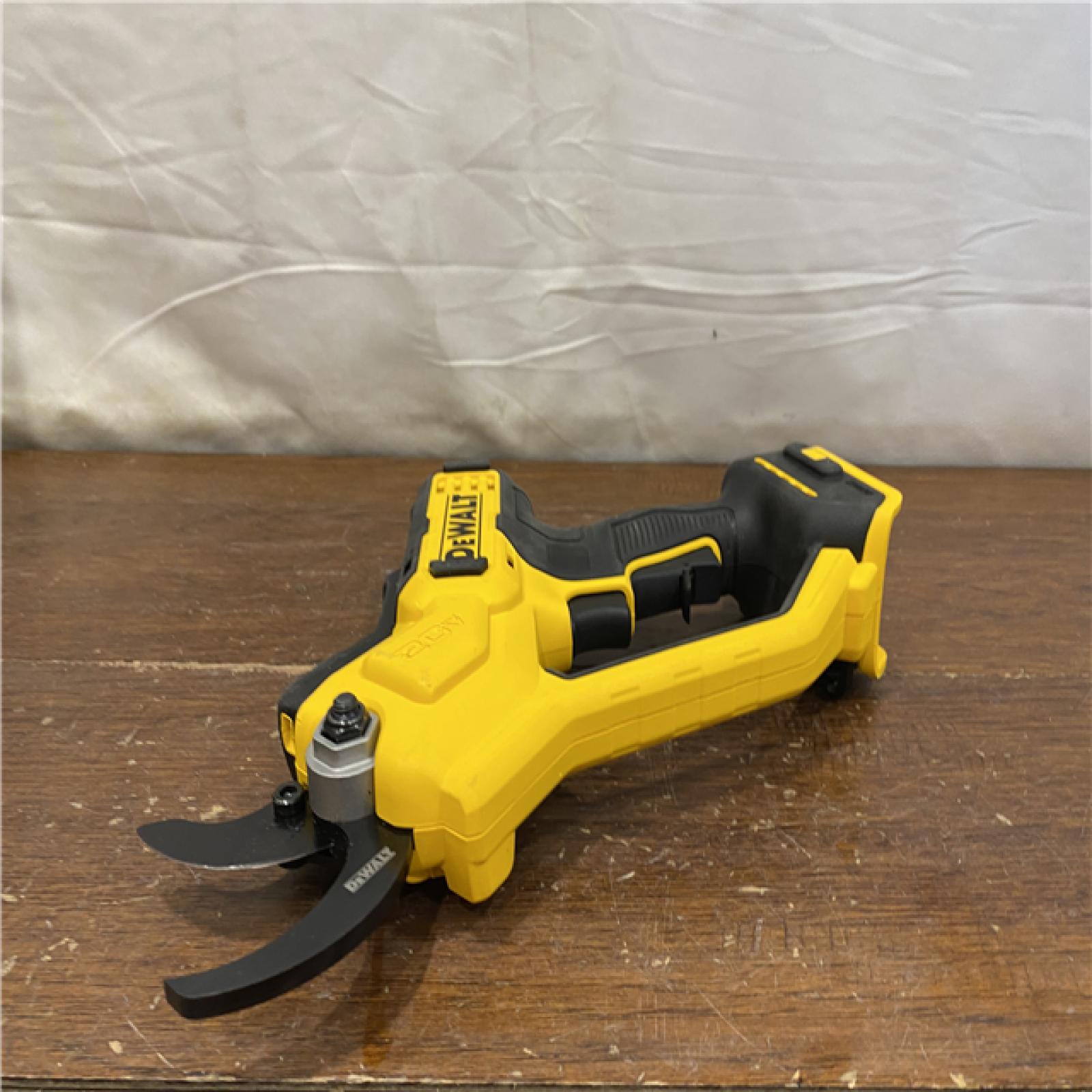 AS-IS DeWalt Cordless Pruner