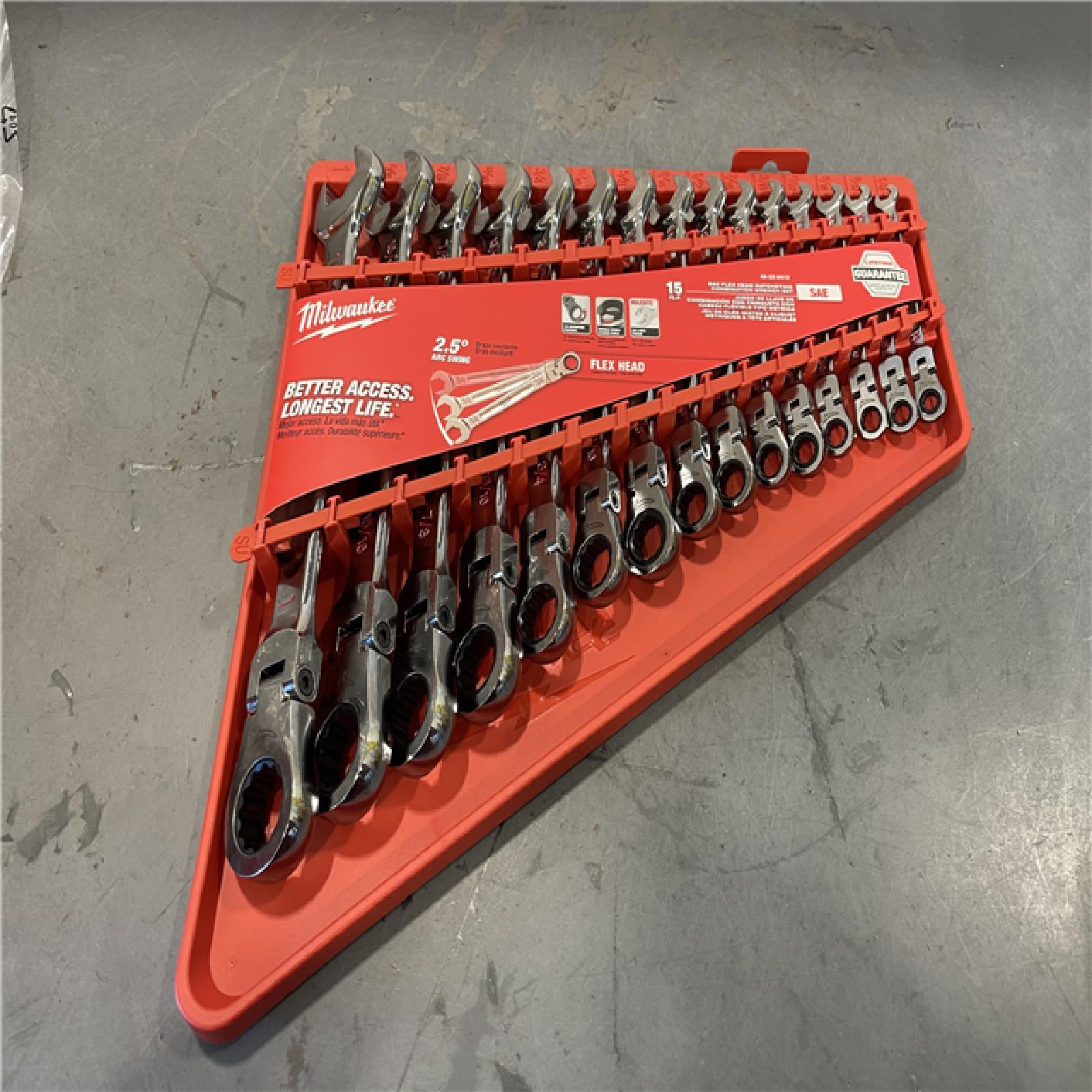 New! - Milwaukee 144-Position Flex-Head Ratcheting Combination Wrench Set SAE (15-Piece)