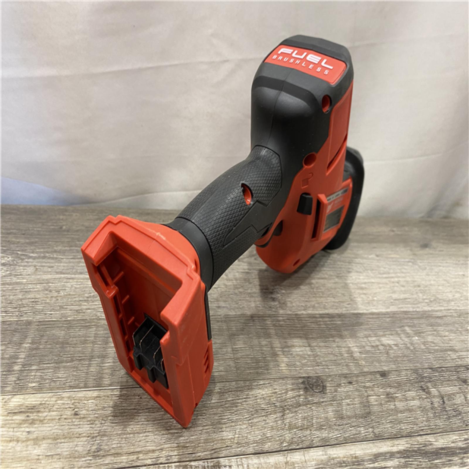 AS-IS Milwaukee FUEL 18V Lithium-Ion Brushless Cordless HACKZALL Reciprocating Saw Kit