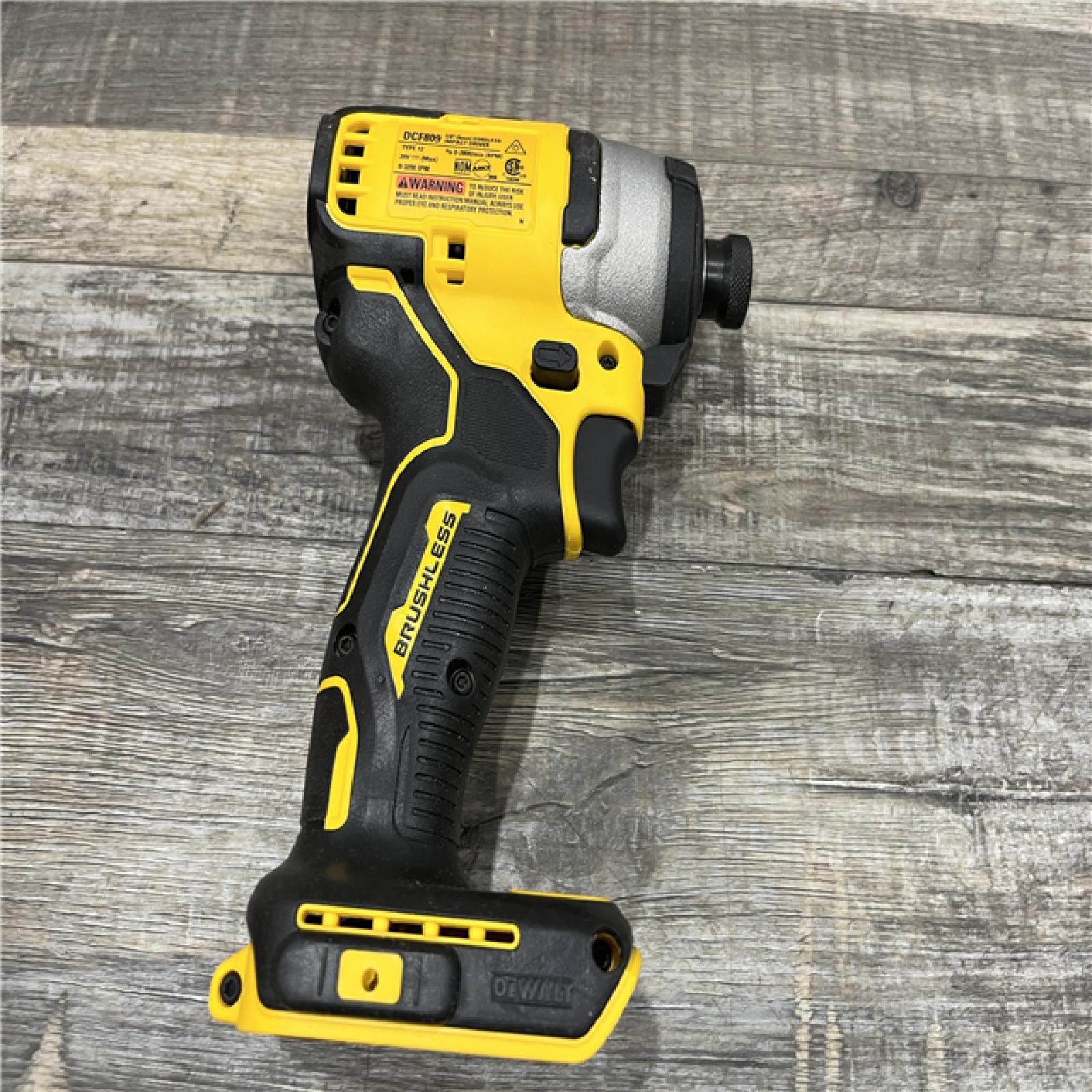 AS-IS DEWALT Atomic 20V Max Lithium-Ion Brushless Cordless Compact 1/4 in. Impact Driver Kit
