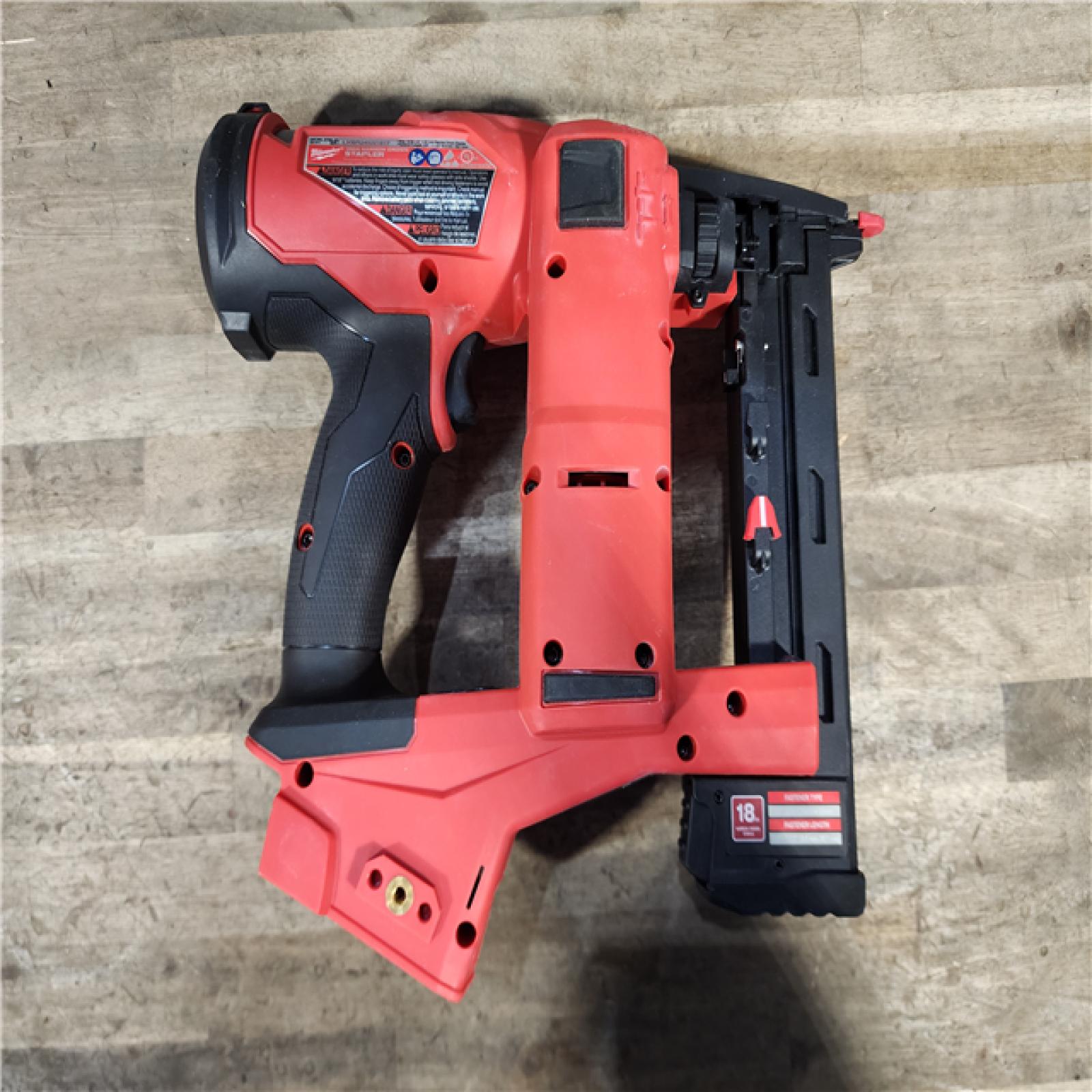 HOUSTON LOCATION - AS-IS MILWAUKEE FUEL 18V Cordless 18-Gauge 1/4 in. Narrow Crown Stapler (Tool-Only)