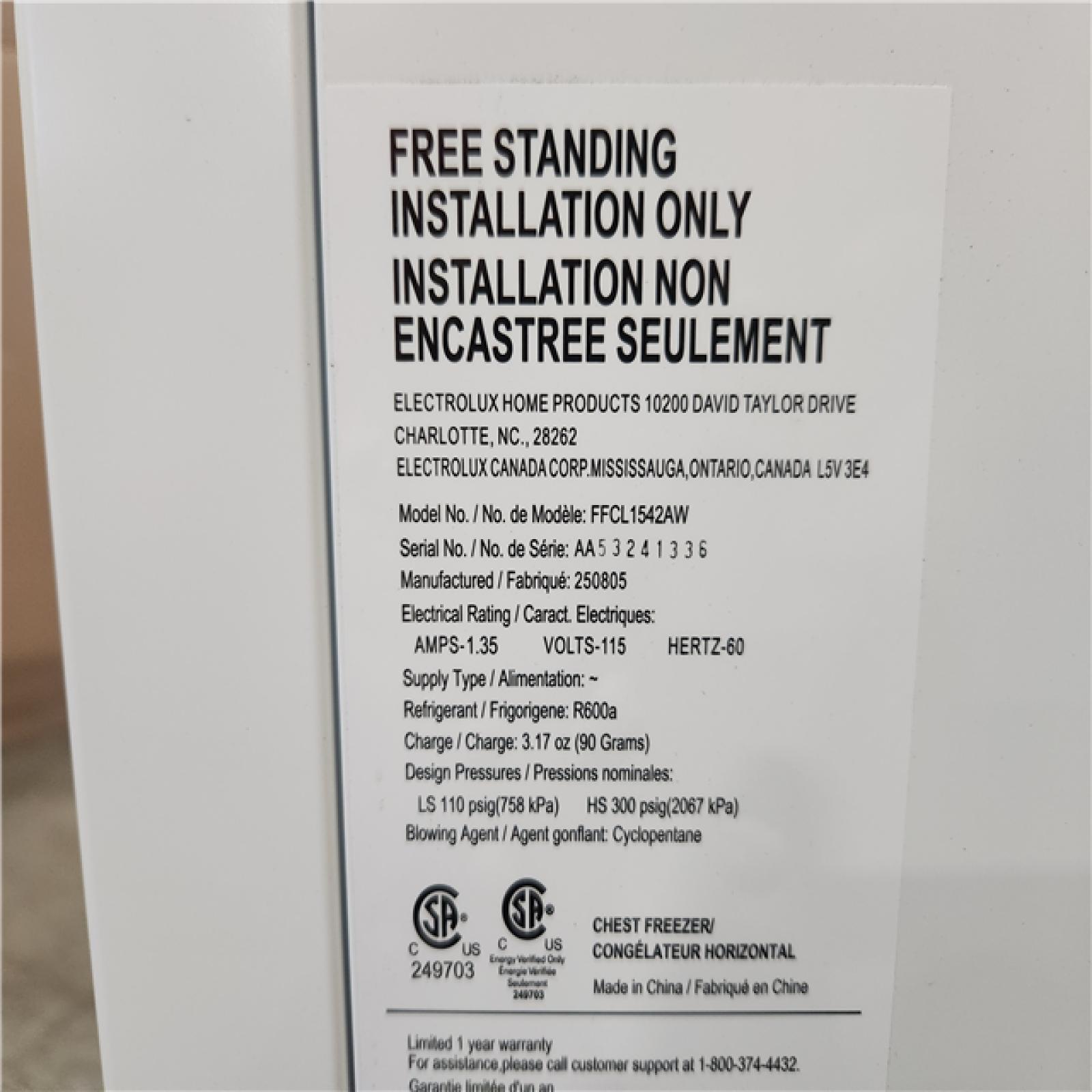Phoenix Frigidaire 15 cu. ft. Garage Ready Manual Defrost Chest Freezer in White with LED Light and Adjustable Temperature Control