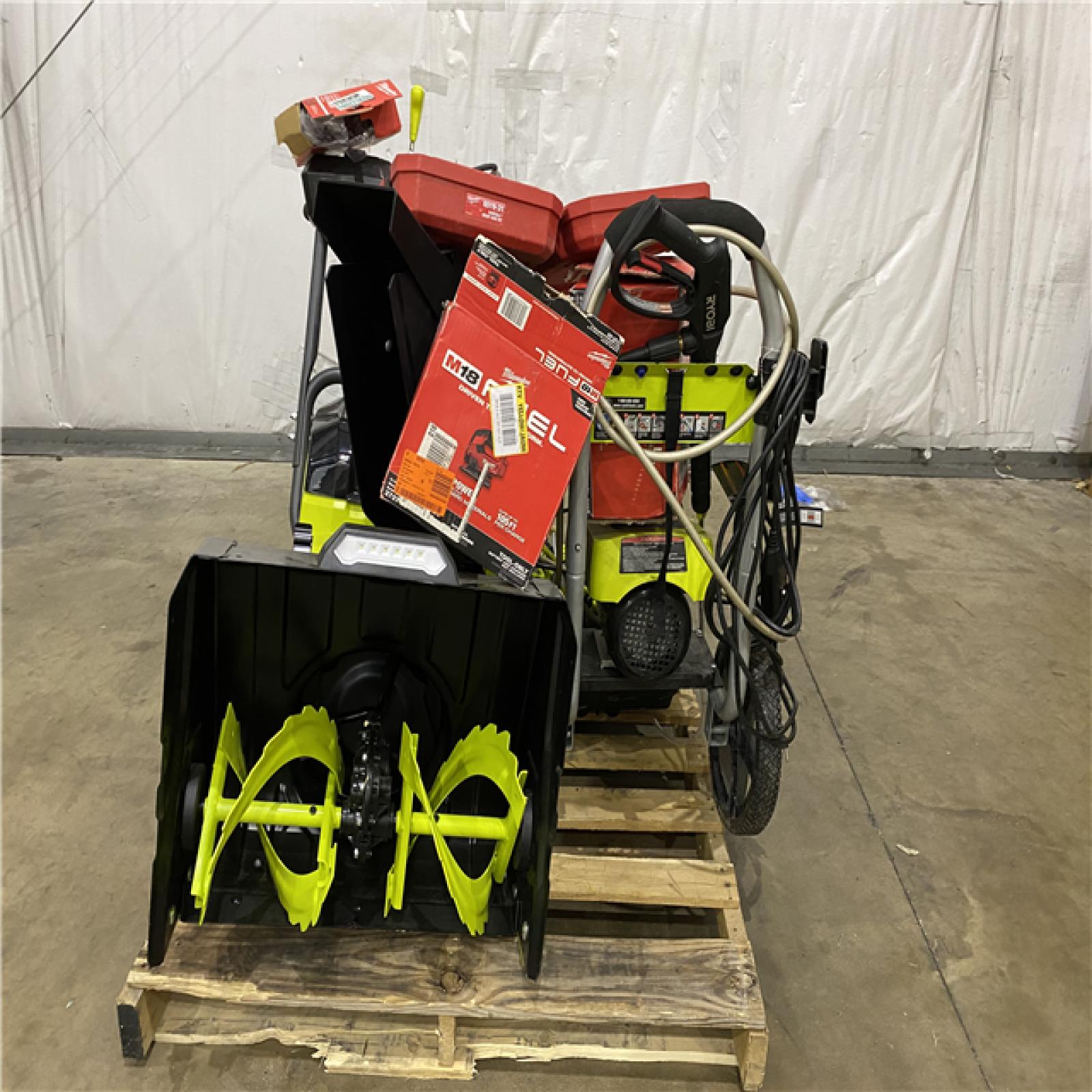 Houston Location AS IS - Tool Pallet