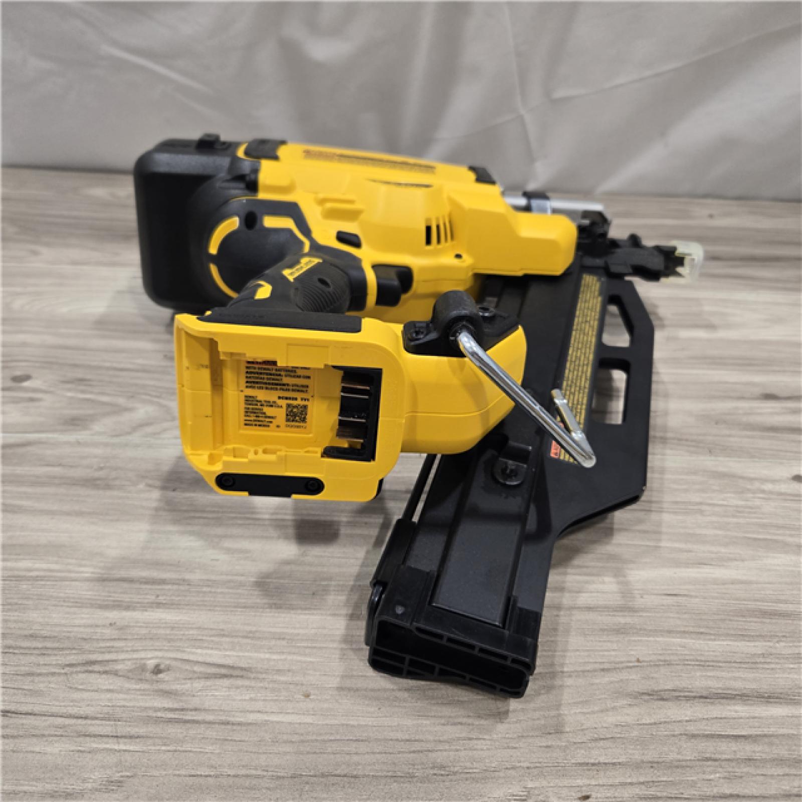AS-IS DEWALT 20-Volt 21° Cordless Framing Nailer (Tool-Only)
