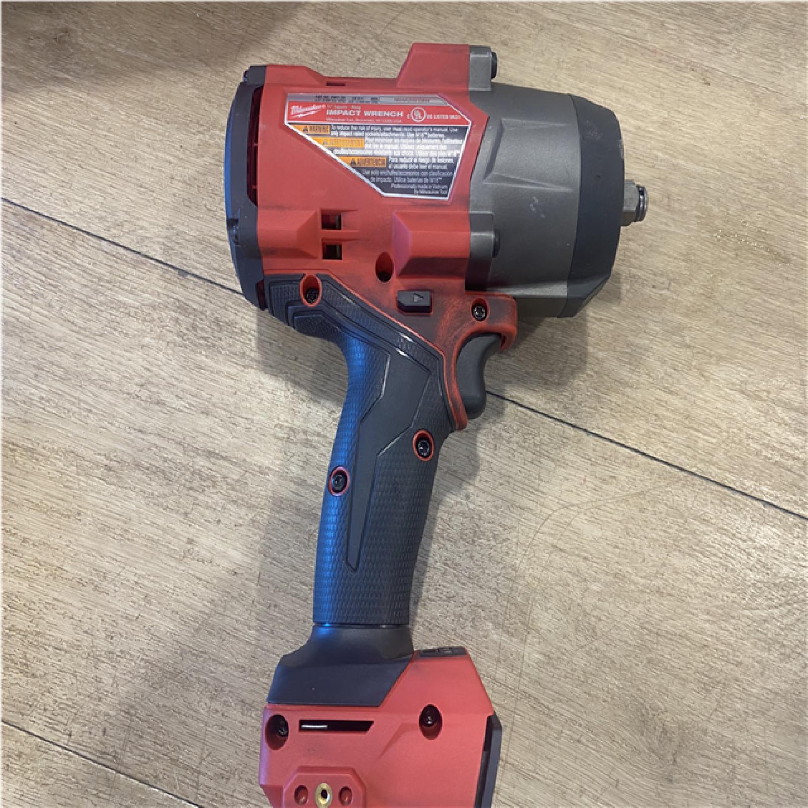 AS-IS Milwaukee FUEL 18V Lithium-Ion Brushless Cordless 1/2 in. Impact Wrench w/Friction Ring Kit