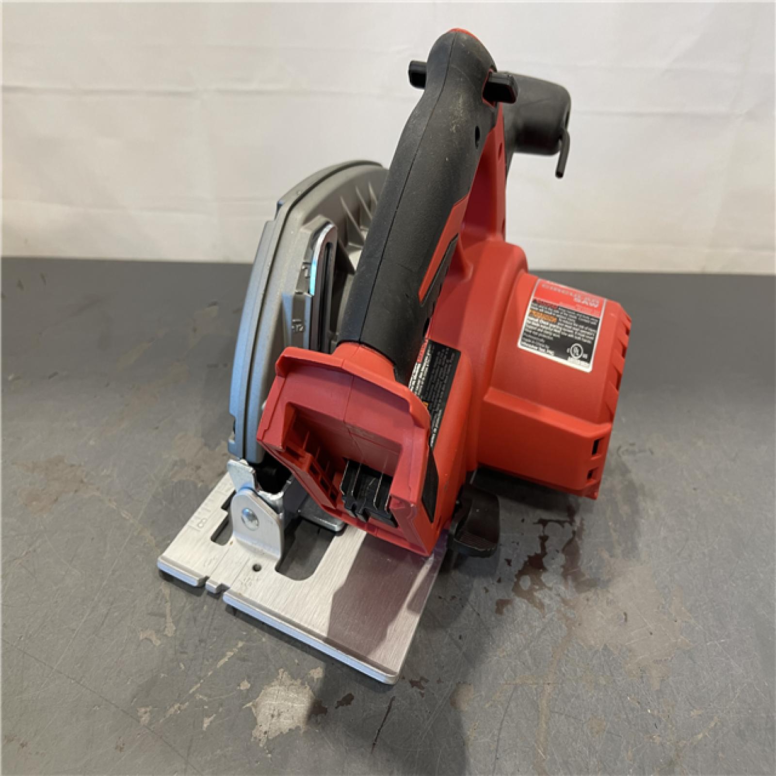 AS-IS - Milwaukee M18 18-Volt Lithium-Ion Cordless Combo Kit 7-Tool