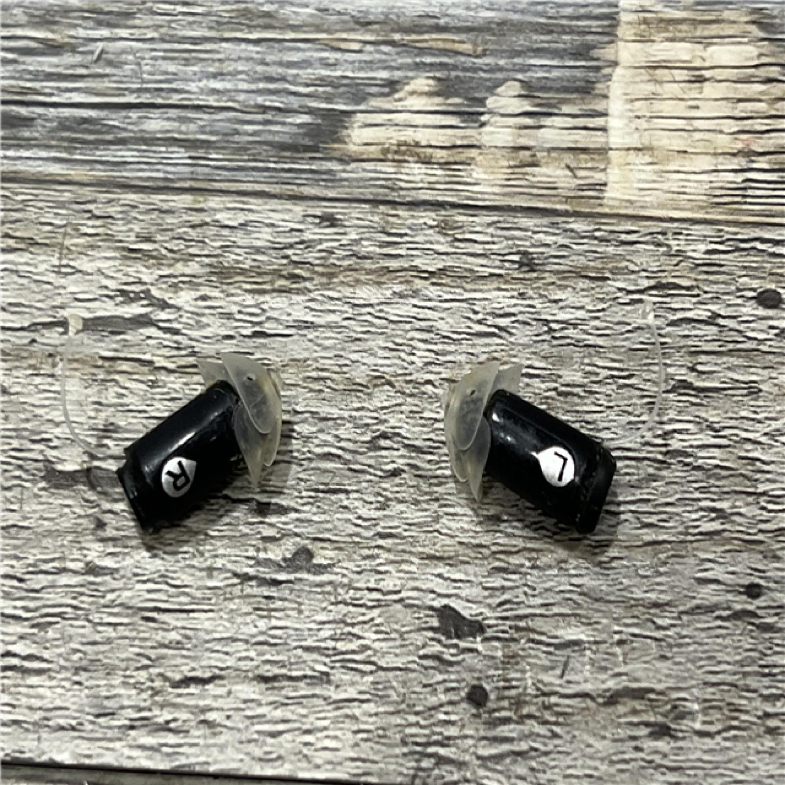 AS-IS Eargo 6 Self Fitting Hearing Aids With Case 913028