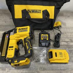 AS-IS DEWALT ATOMIC 20V MAX Lithium Ion Cordless 23 Gauge Pin Nailer Kit