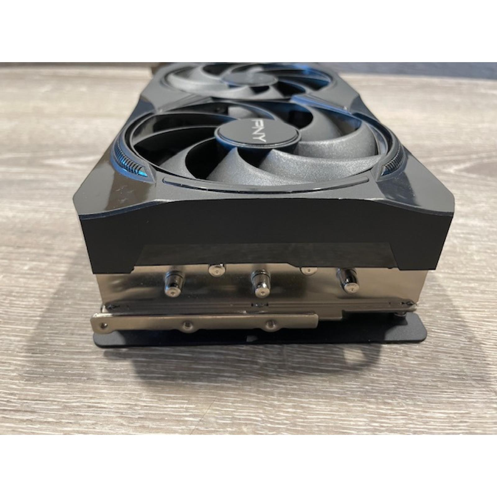AS-IS PNY - NVIDIA GeForce RTX 5080 Overclocked 16GB GDDR7 PCI Express 5.0 Graphics Card with Triple Fan - B