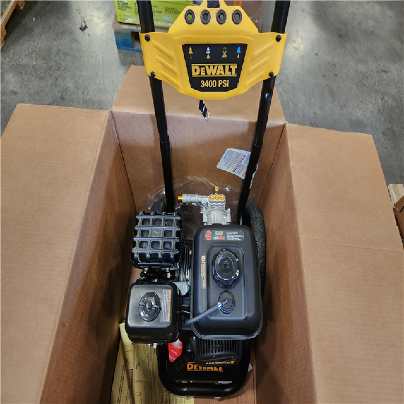 Phoenix NEW DEWALT 3400 PSI 2.5 GPM Gas Pressure Washer with Maintenance-Free Pump, Heavy-Duty Commercial Cold Water Power Washer