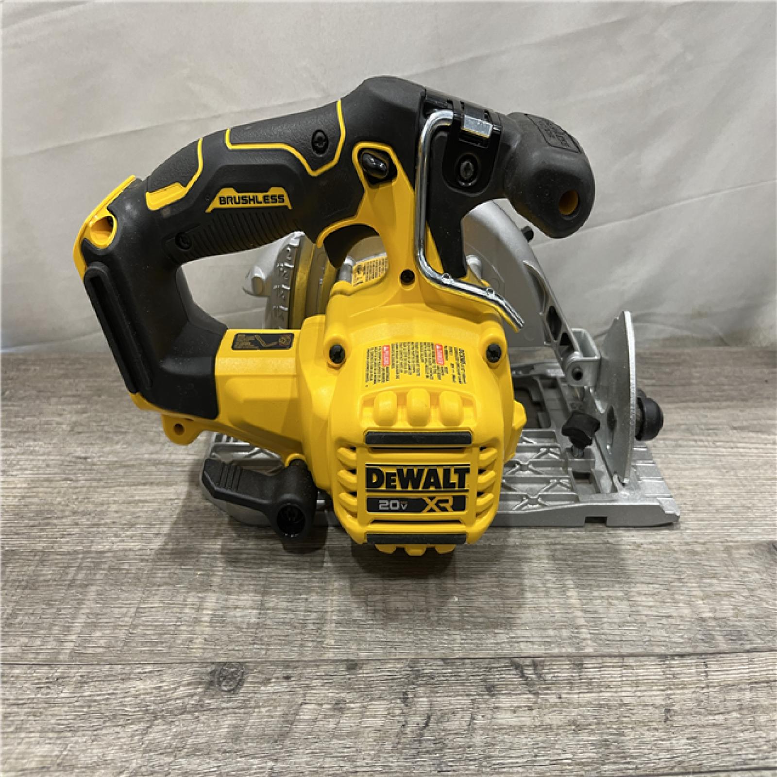 AS-IS DEWALT 20V MAX Cordless Brushless 6-1/2 in. Sidewinder Style Circular Saw (Tool Only)