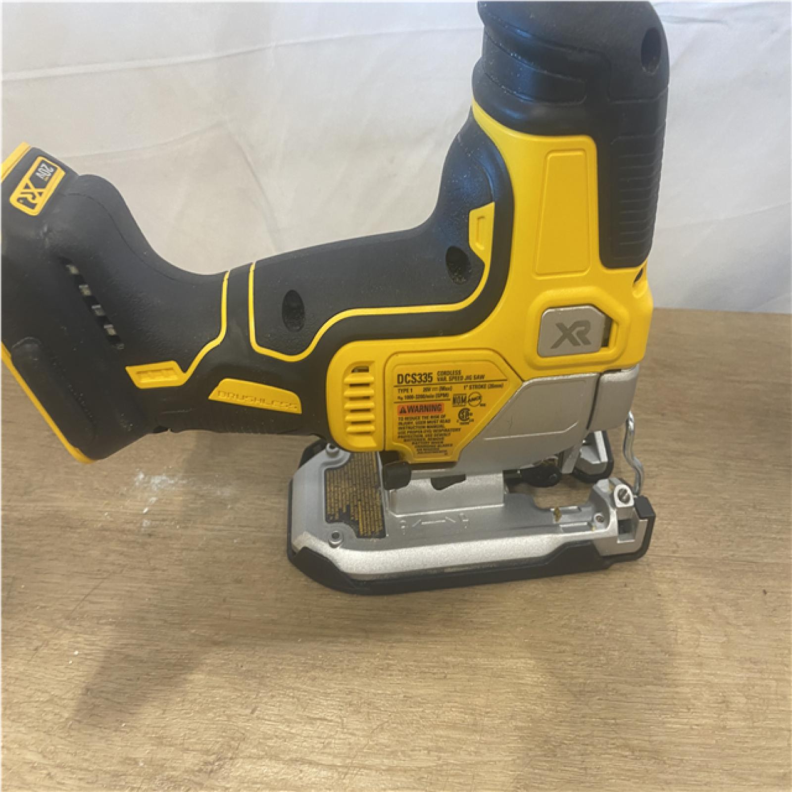 AS-IS DEWALT 20V MAX XR Cordless Barrel Grip Jigsaw (Tool Only)