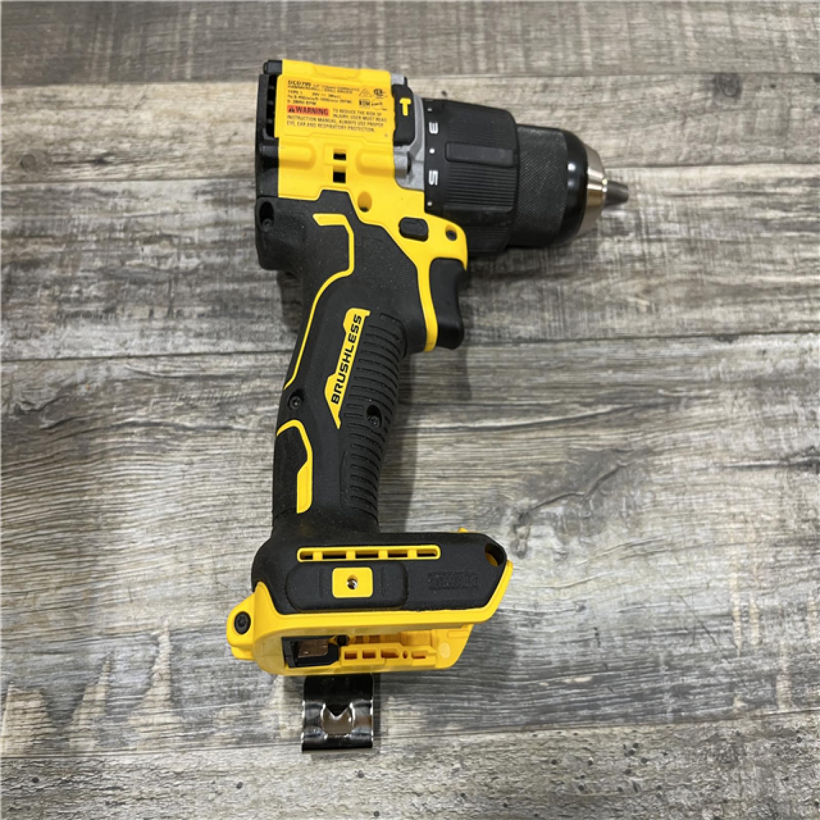 AS-IS DEWALT ATOMIC 20V Cordless 1/2 in. Compact Hammer Drill Kit