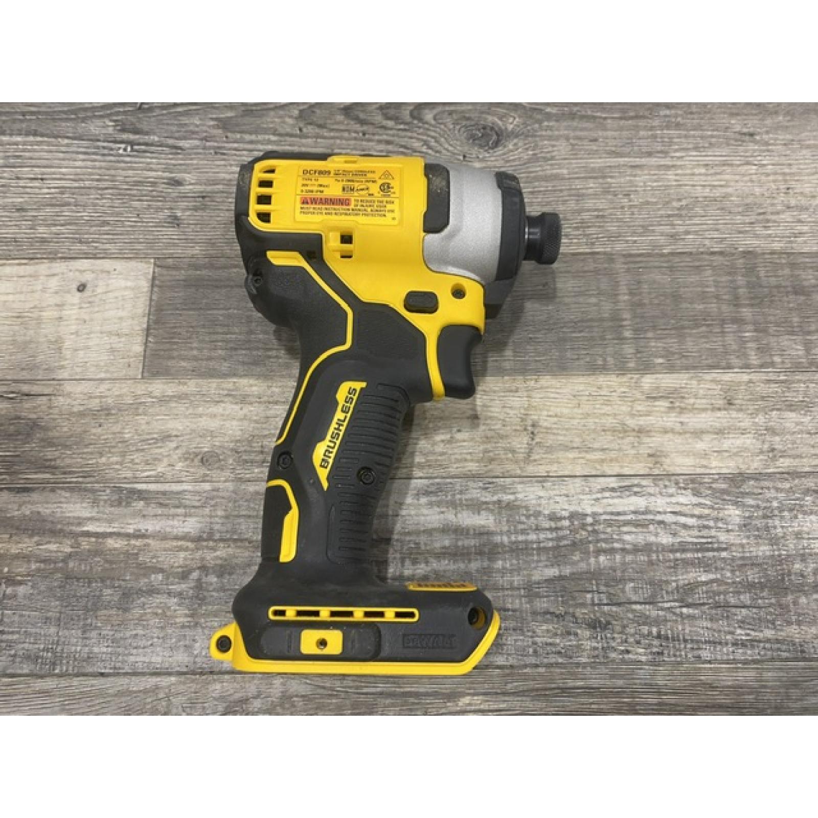 AS-IS DEWALT Atomic 20V Max Lithium-Ion Brushless Cordless Compact 1/4 in. Impact Driver Kit