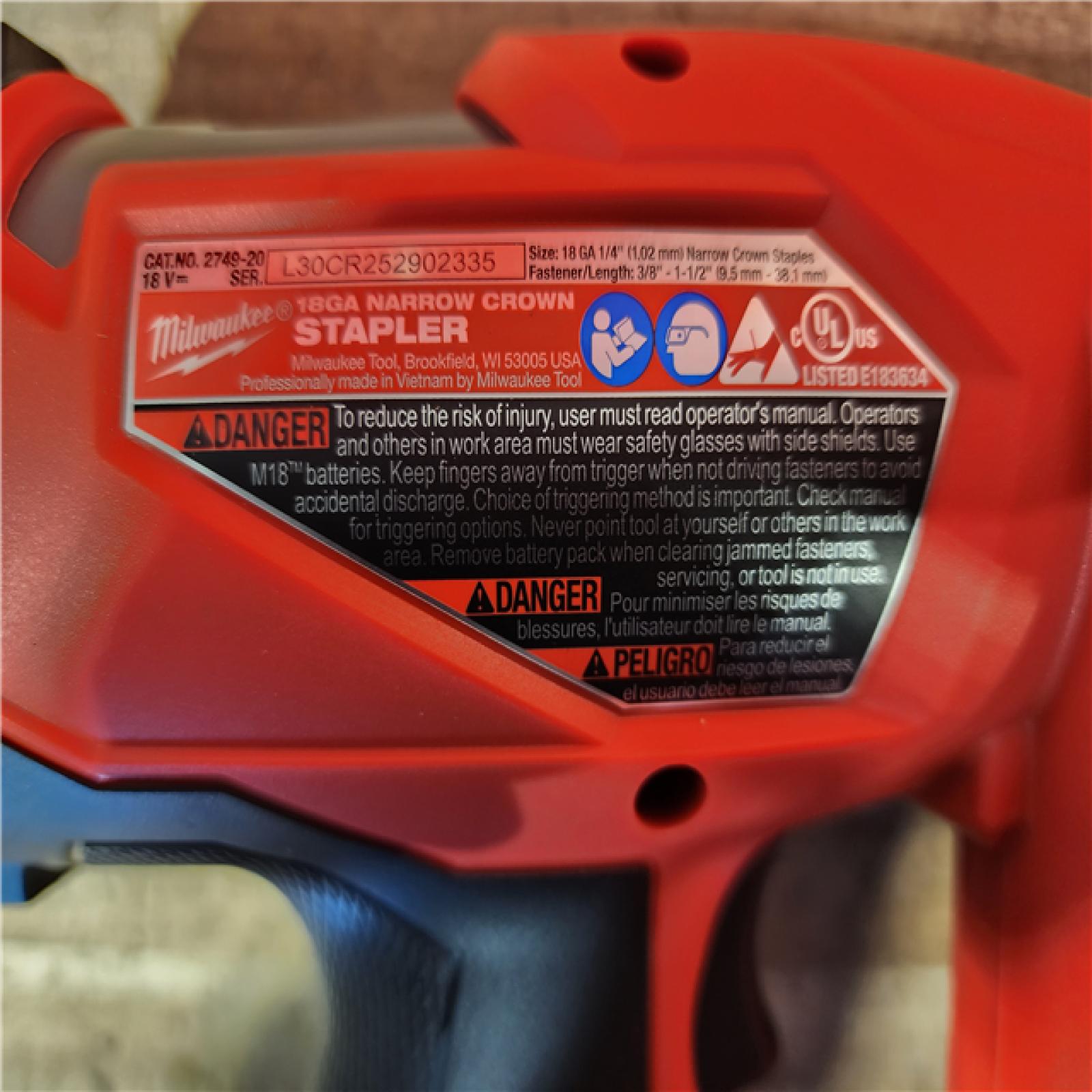 HOUSTON LOCATION - AS-IS (APPEARS LIKE NEW) Milwaukee FUEL 18-Volt Lithium-Ion Brushless Cordless 18-Gauge 1/4 in. Narrow Crown Stapler (Tool-Only)