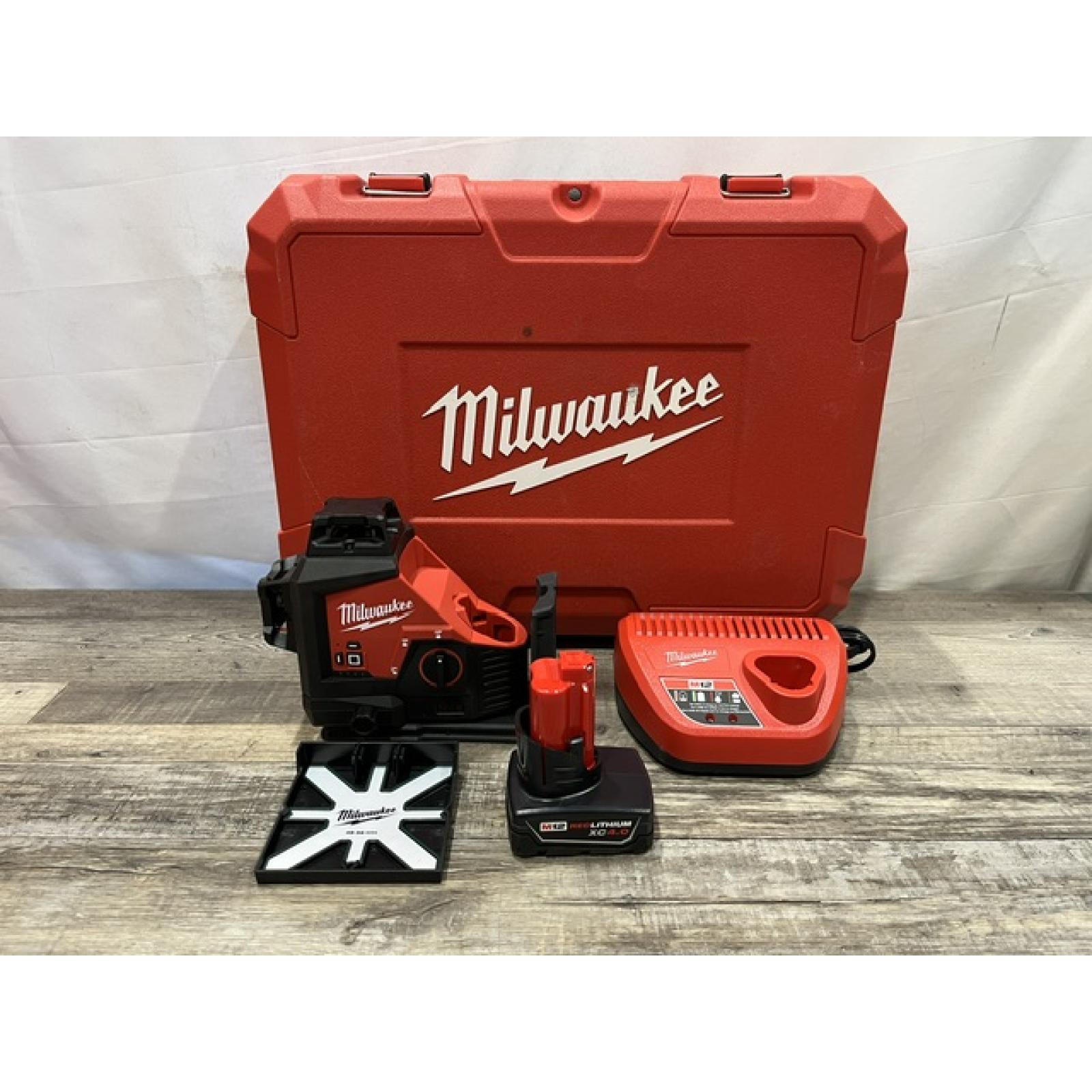 AS-IS Milwaukee 12-Volt Lithium-Ion Cordless Green 250 ft. 3-Plane Laser Level Kit