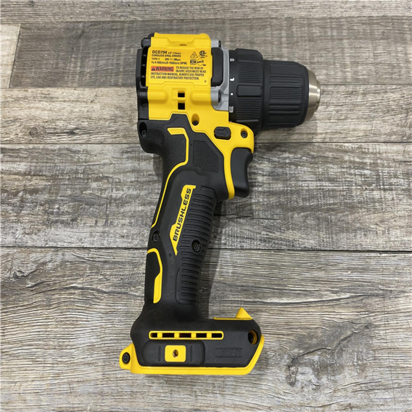 AS-IS DEWALT Atomic 20V Lithium-Ion Cordless Compact 1/2 in. Drill/Driver Kit