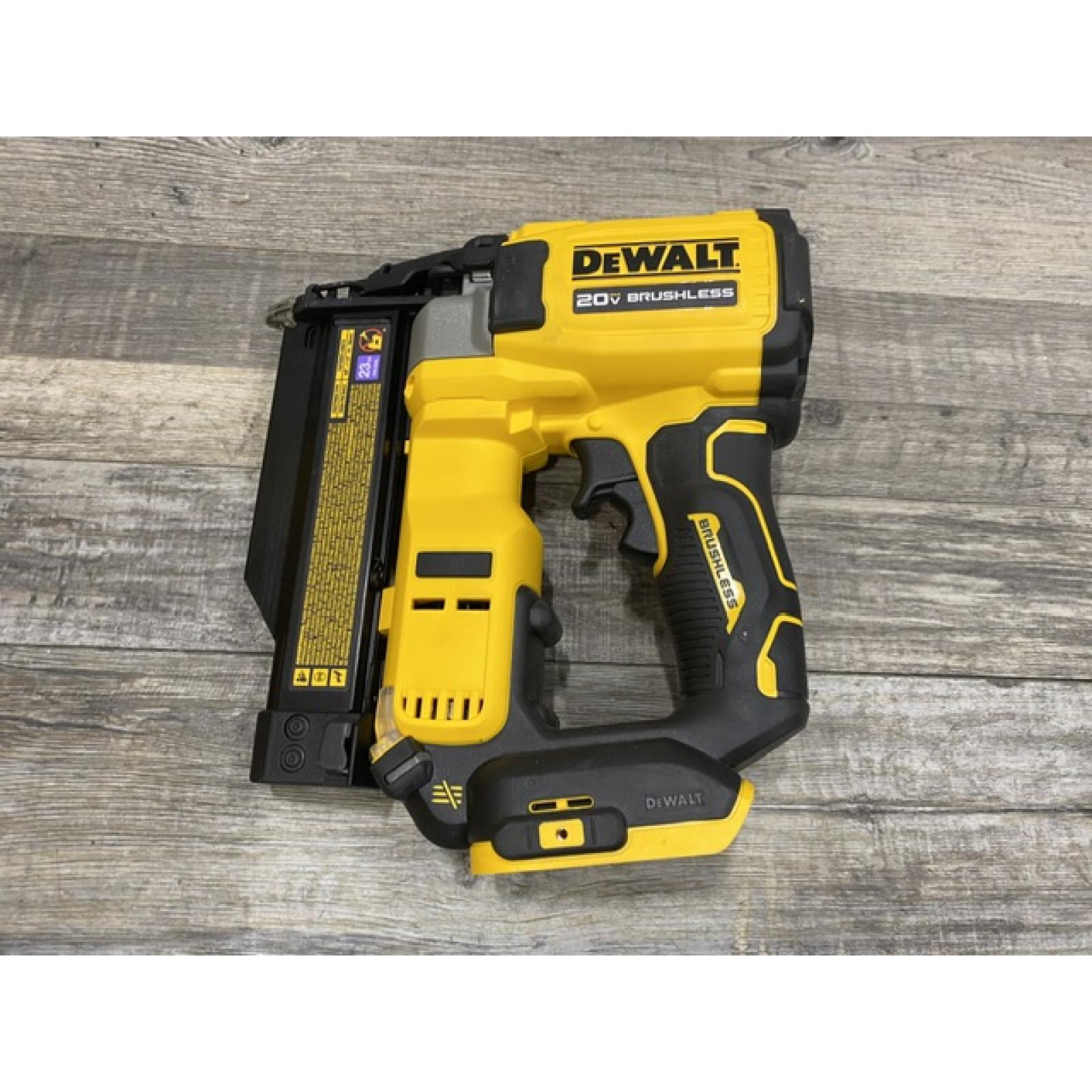 AS-IS DEWALT ATOMIC 20V MAX Lithium Ion Cordless 23 Gauge Pin Nailer Kit