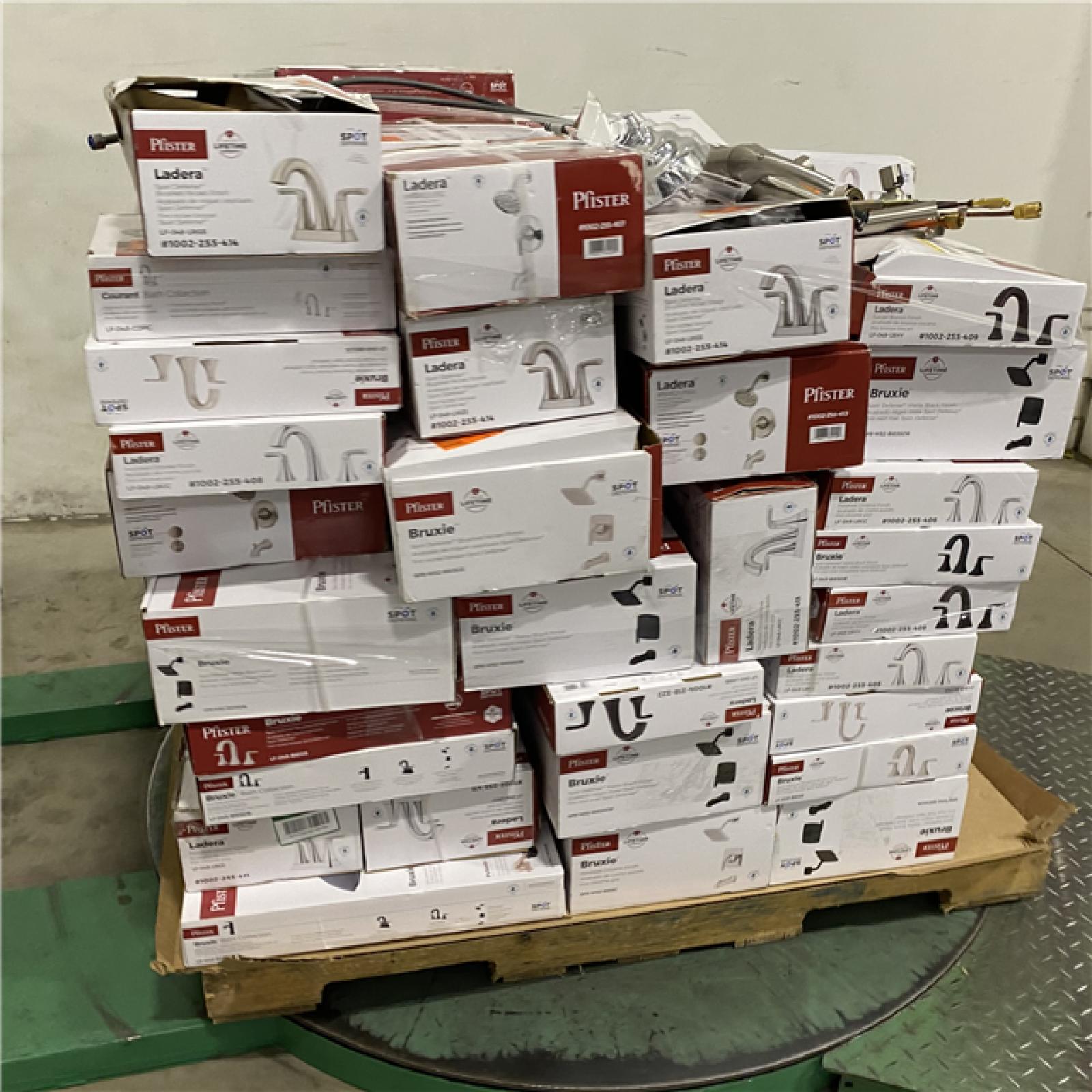 Dallas Location - As-Is Bath & Kitchen Faucets Palllet