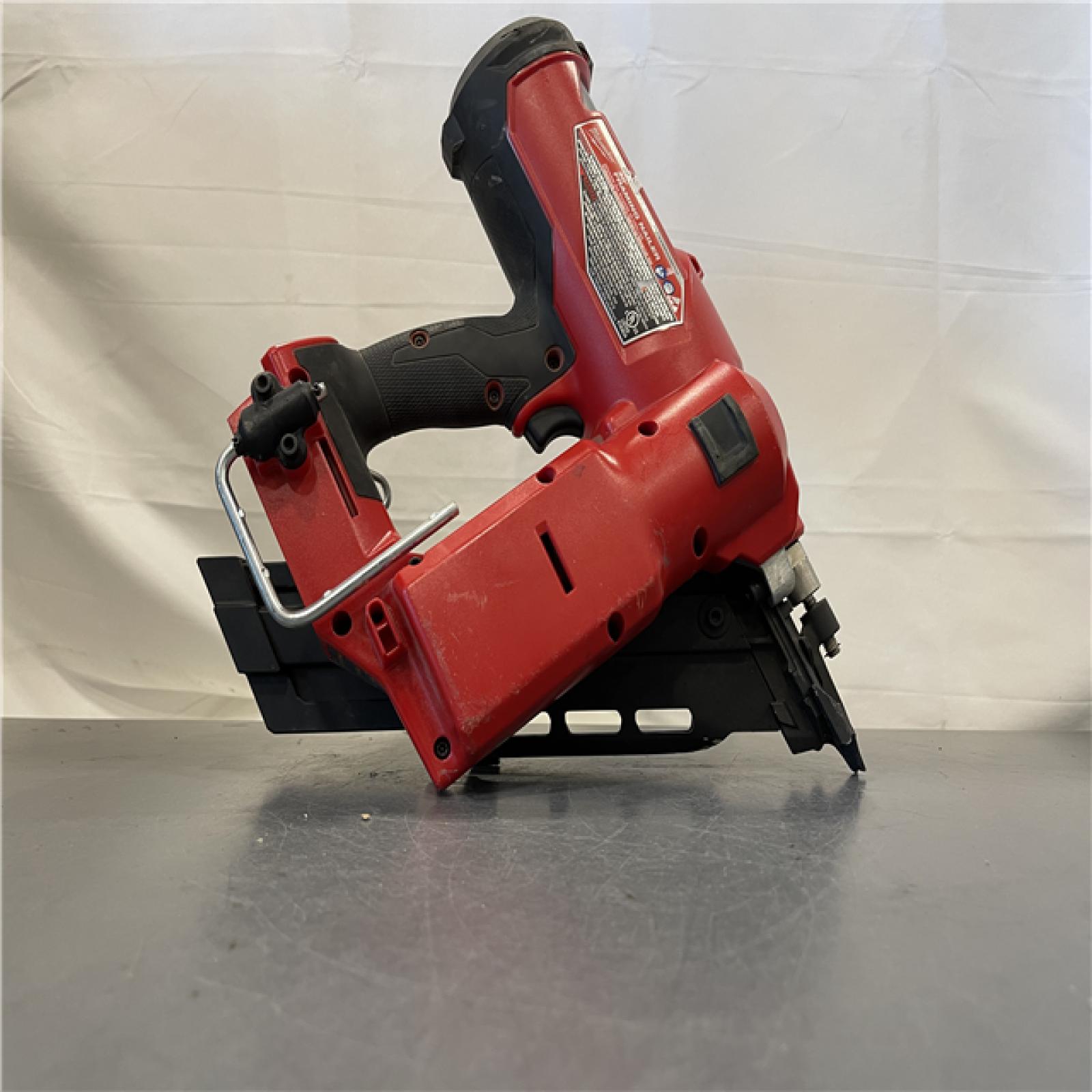 AS-IS - M18 FUEL 3-1/2 in. 18-Volt 30-Degree Lithium-Ion Brushless Cordless Framing Nailer