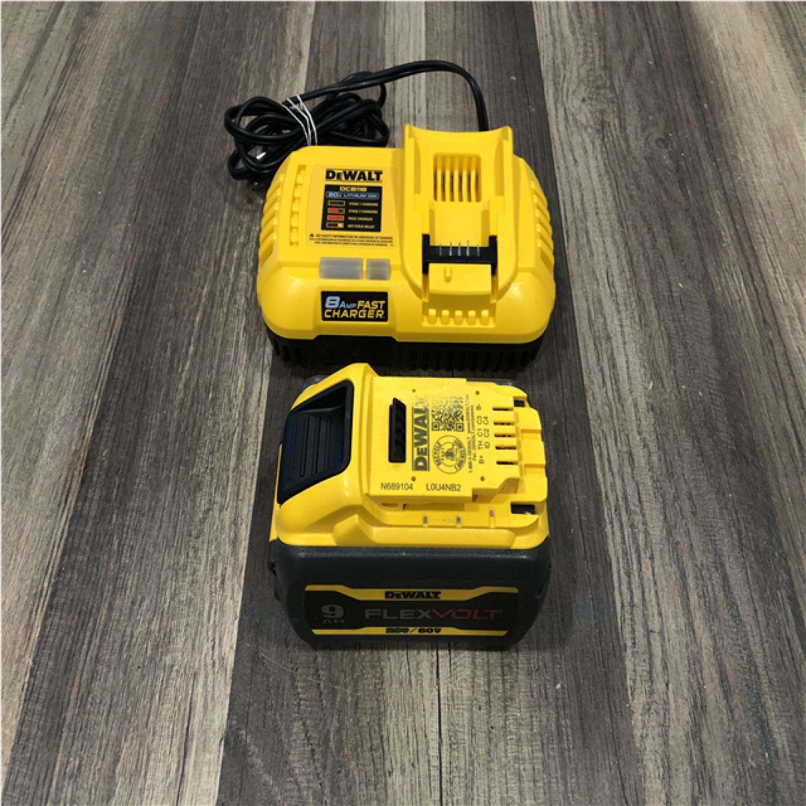 AS-IS DEWALT 20V/60V MAX FLEXVOLT Lithium-Ion 9.0Ah Battery and Charger Starter Kit