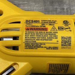 AS-IS DEWALT 20V MAX Cordless 18-Gauge Swivel Head Shears (Tool Only)