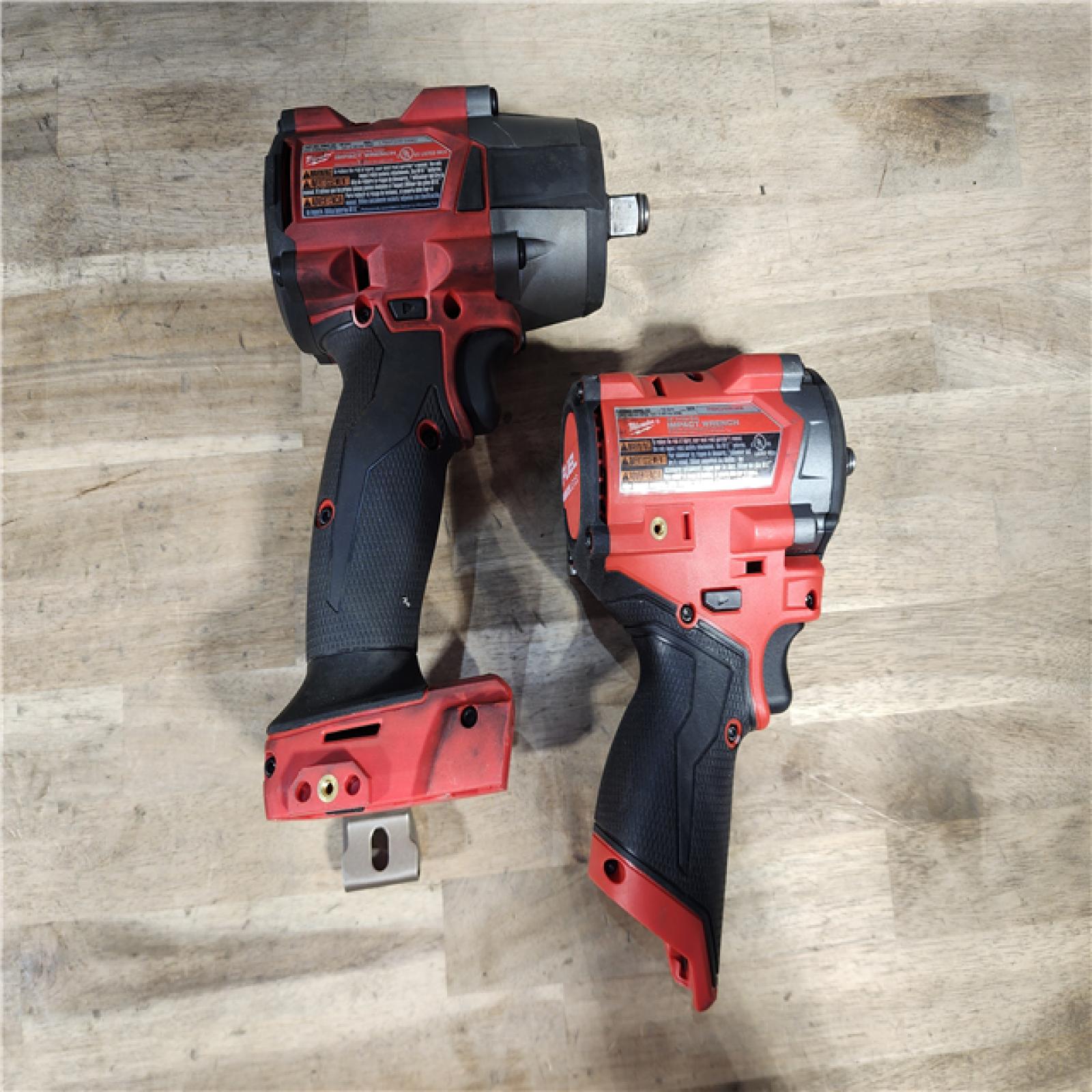 HOUSTON LOCATION - AS-IS Milwaukee 2 Tool Combo Kit W/ (2) Battery & Charger