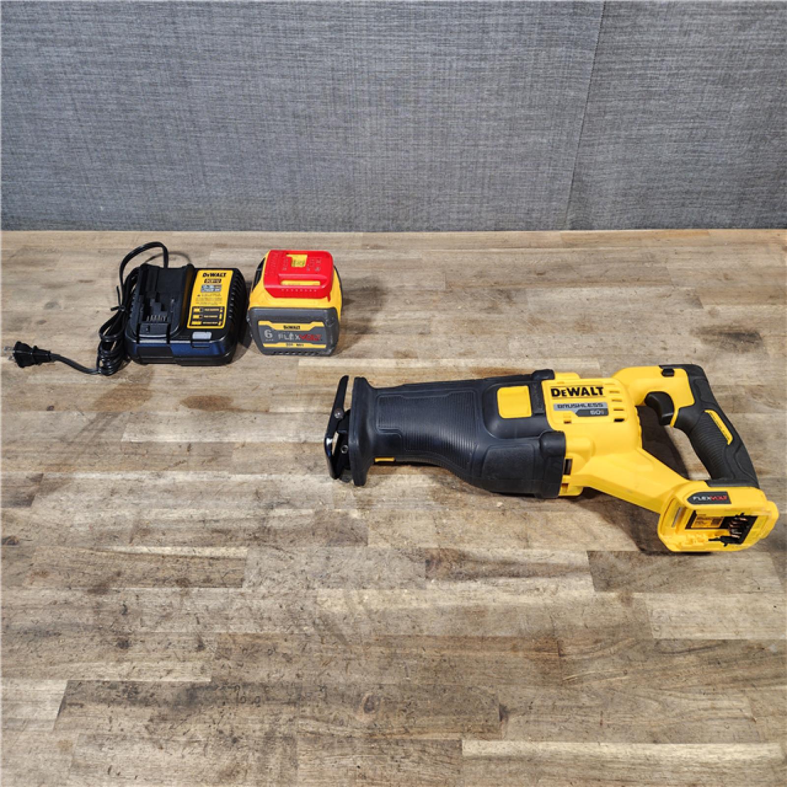 HOUSTON LOCATION - AS-IS FLEXVOLT 60V MAX Cordless Brushless Reciprocating Saw Kit with (1) FLEXVOLT 6.0Ah Battery