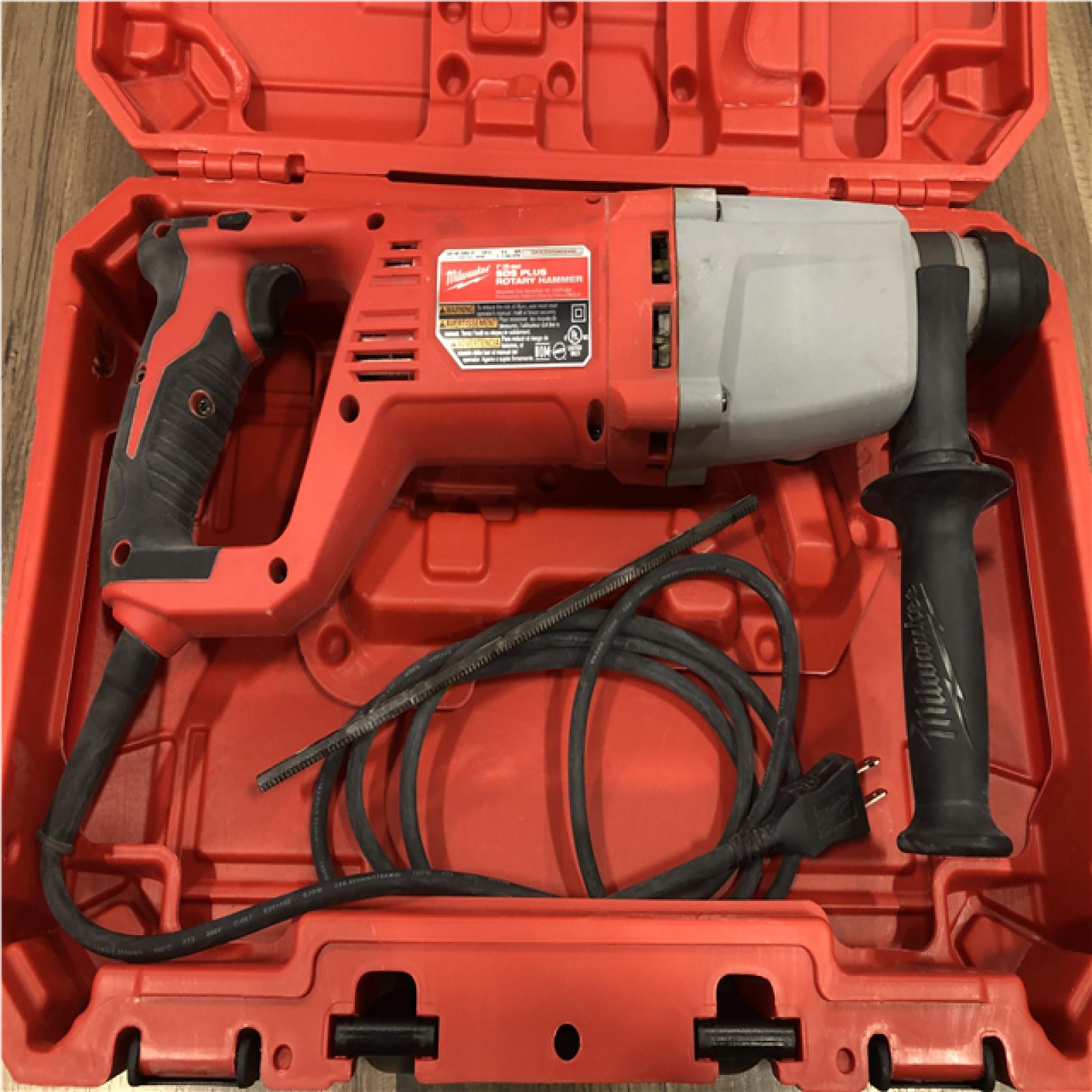 AS-IS Milwaukee 8 Amp Corded 1 in. SDS D-Handle Rotary Hammer