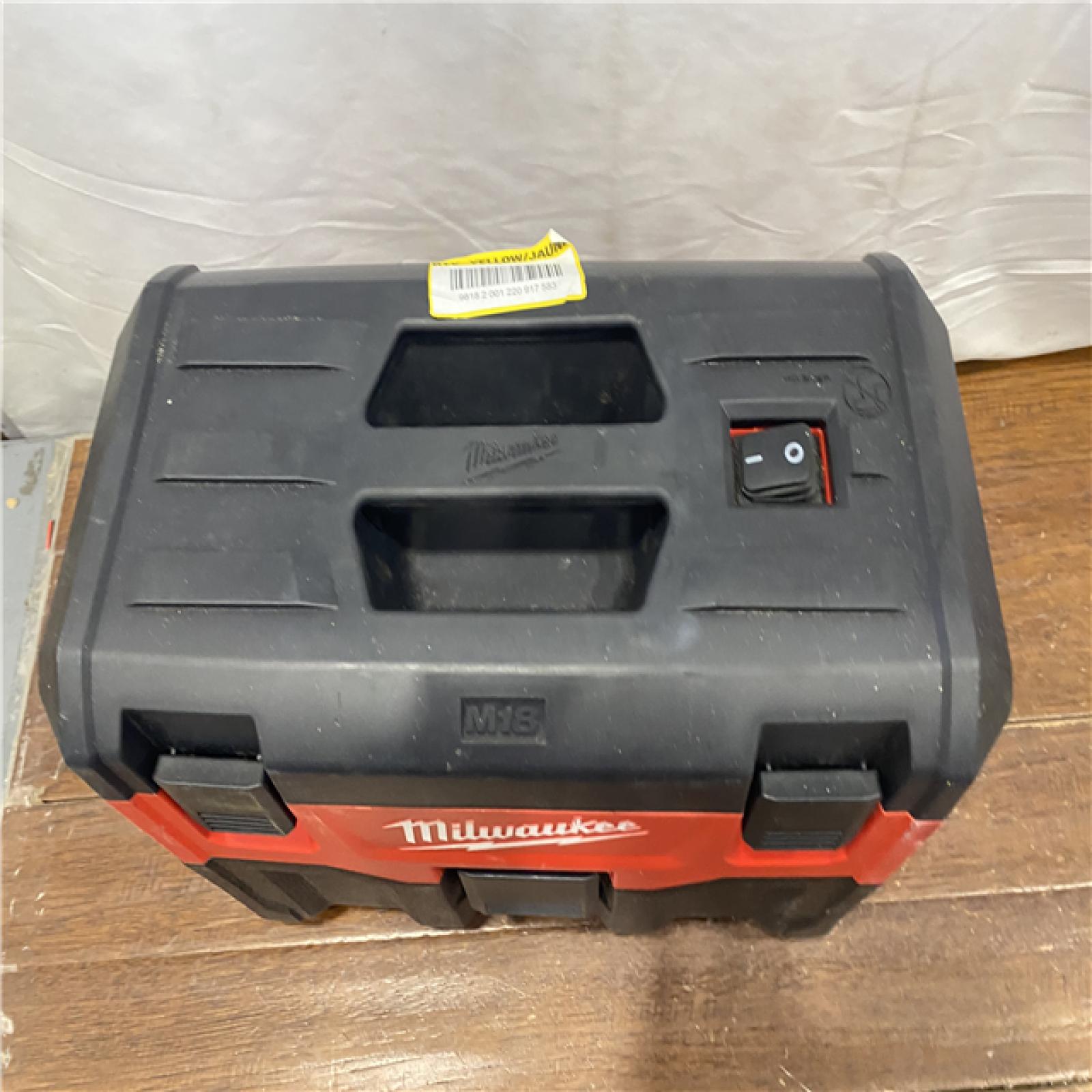 AS-IS Milwaukee M18 Vacuum 2Gal 6  Hose Access Bare Tool