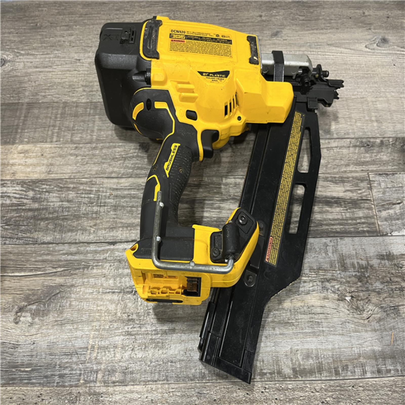 AS-IS DEWALT 20-Volt 21° Cordless Framing Nailer (Tool-Only)