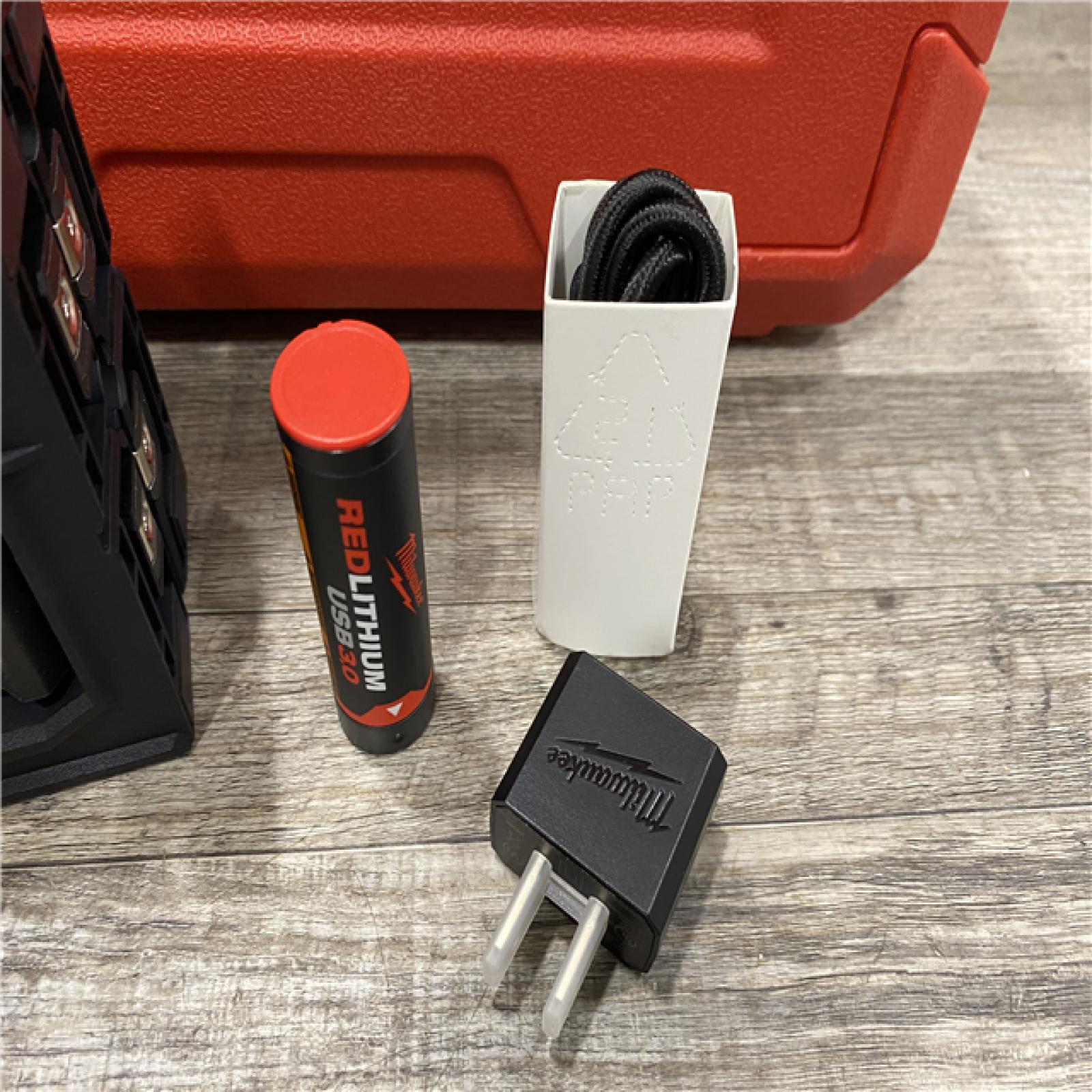 AS-IS Milwaukee 100 ft. REDLITHIUM Lithium-Ion USB Green Rechargeable Cross Line Laser Level Kit