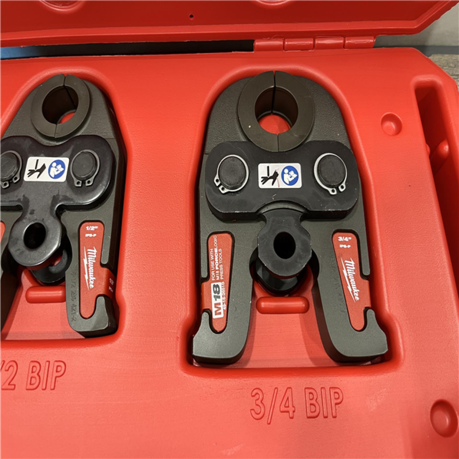 AS-IS Milwaukee M18 1/2 in.-1 in. Black Iron Press Tool Jaw Kit